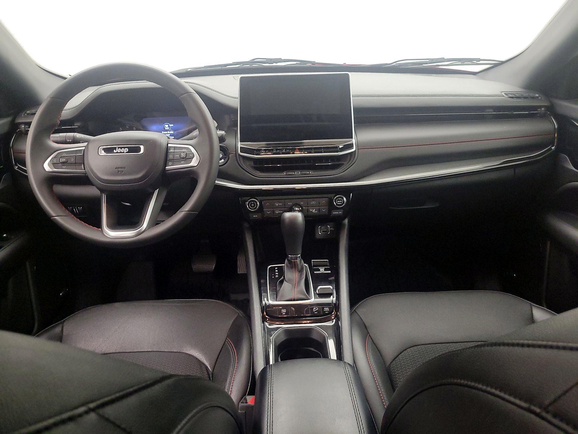 Thumbnail: 2023 Jeep Compass - 9