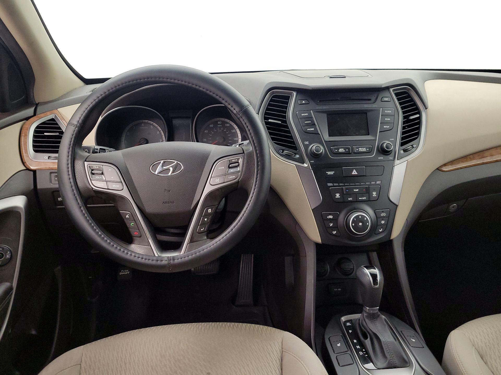 Thumbnail: 2016 Hyundai Santa Fe - 10