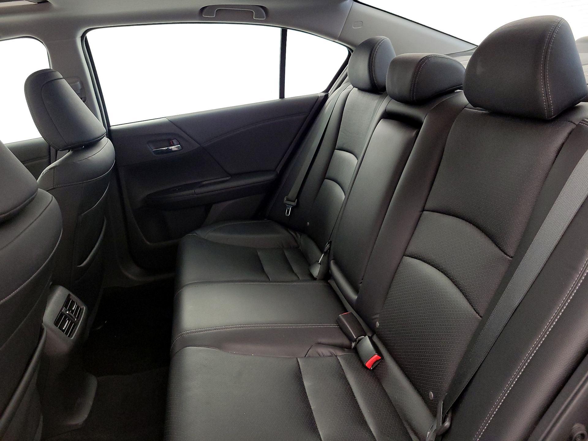 Thumbnail: 2015 Honda Accord - 20