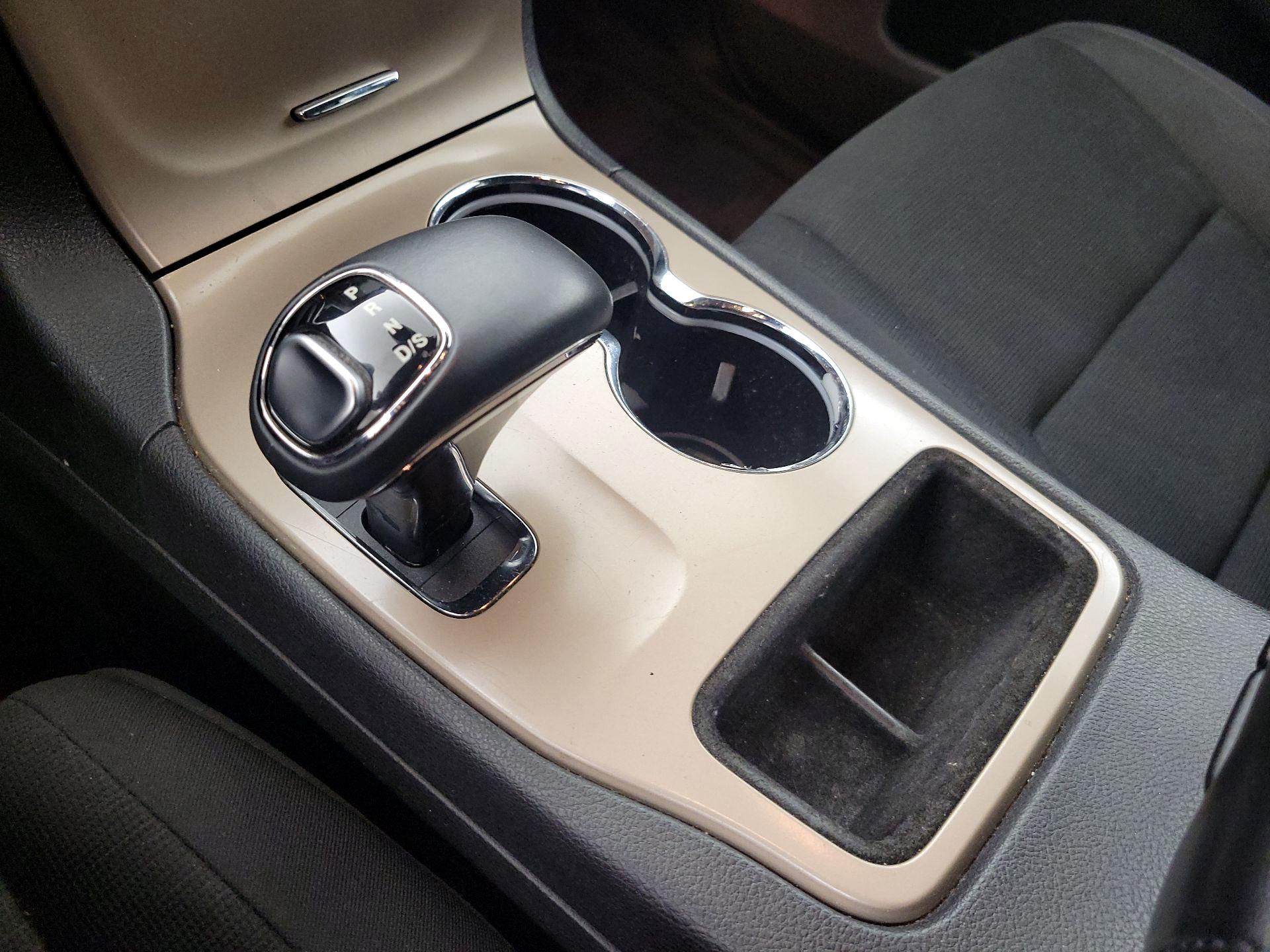Thumbnail: 2015 Jeep Grand Cherokee - 17