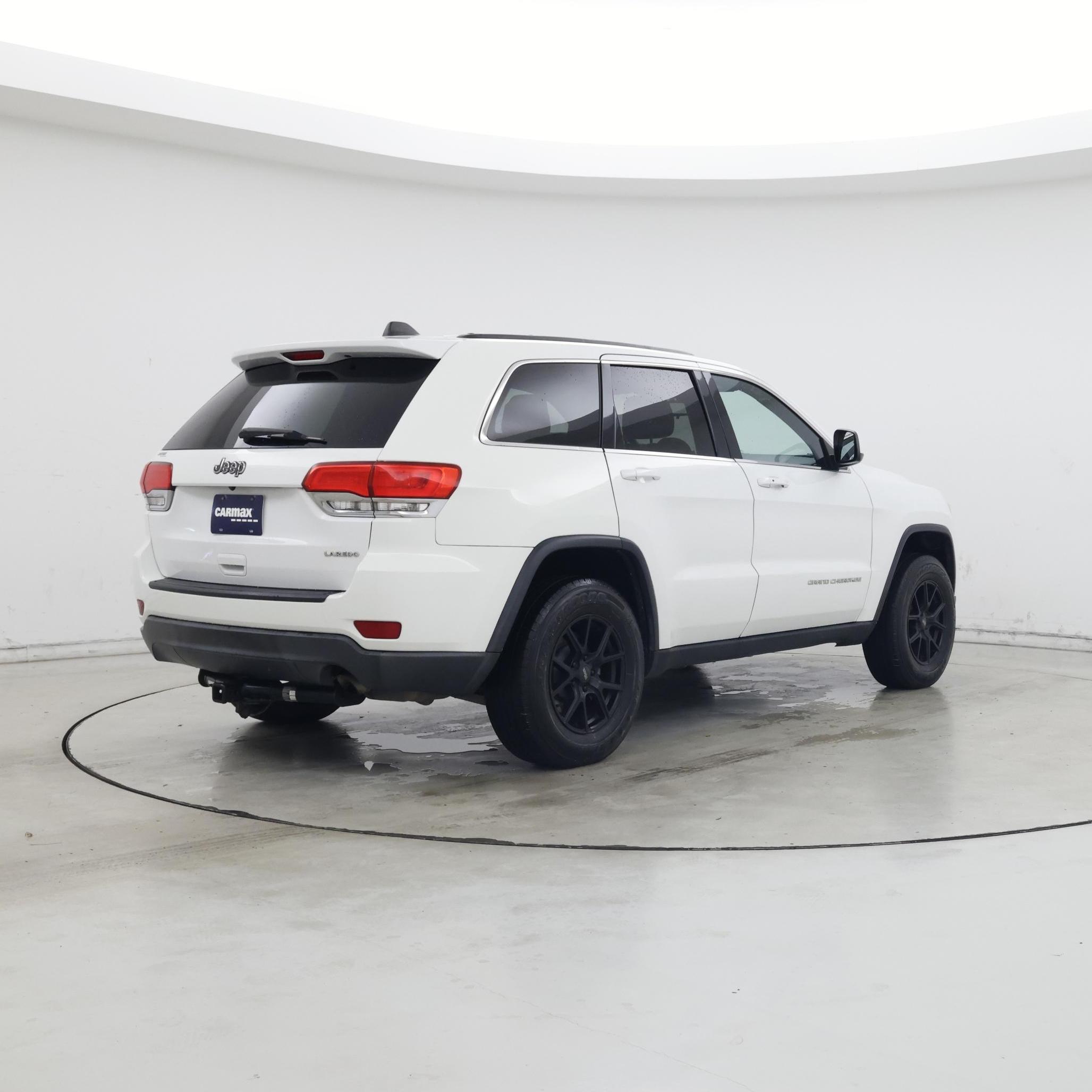 Thumbnail: 2015 Jeep Grand Cherokee - 8