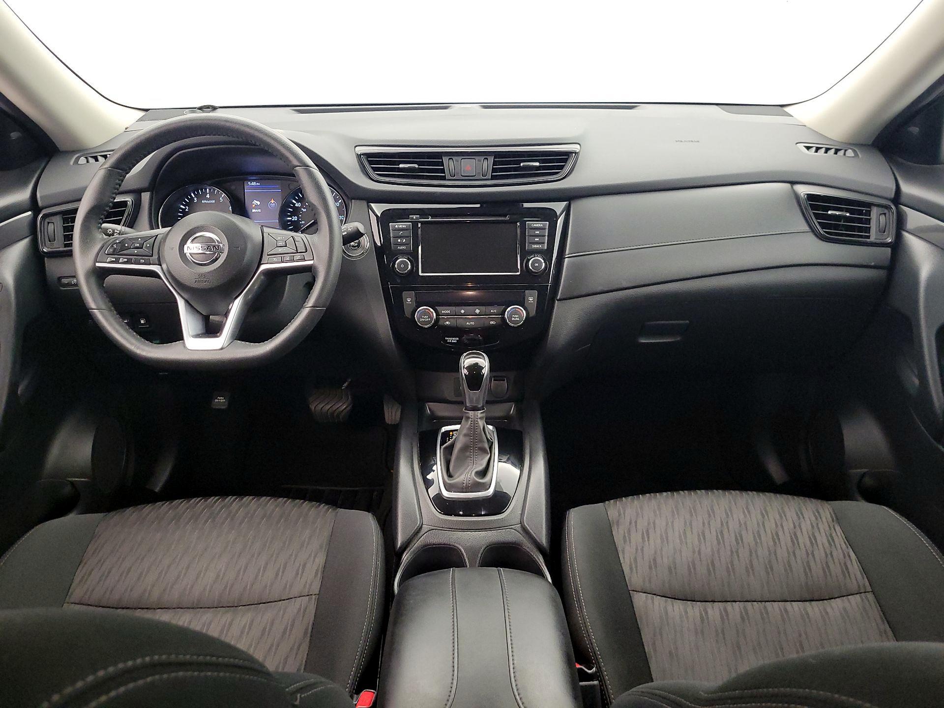 Thumbnail: 2020 Nissan Rogue - 9