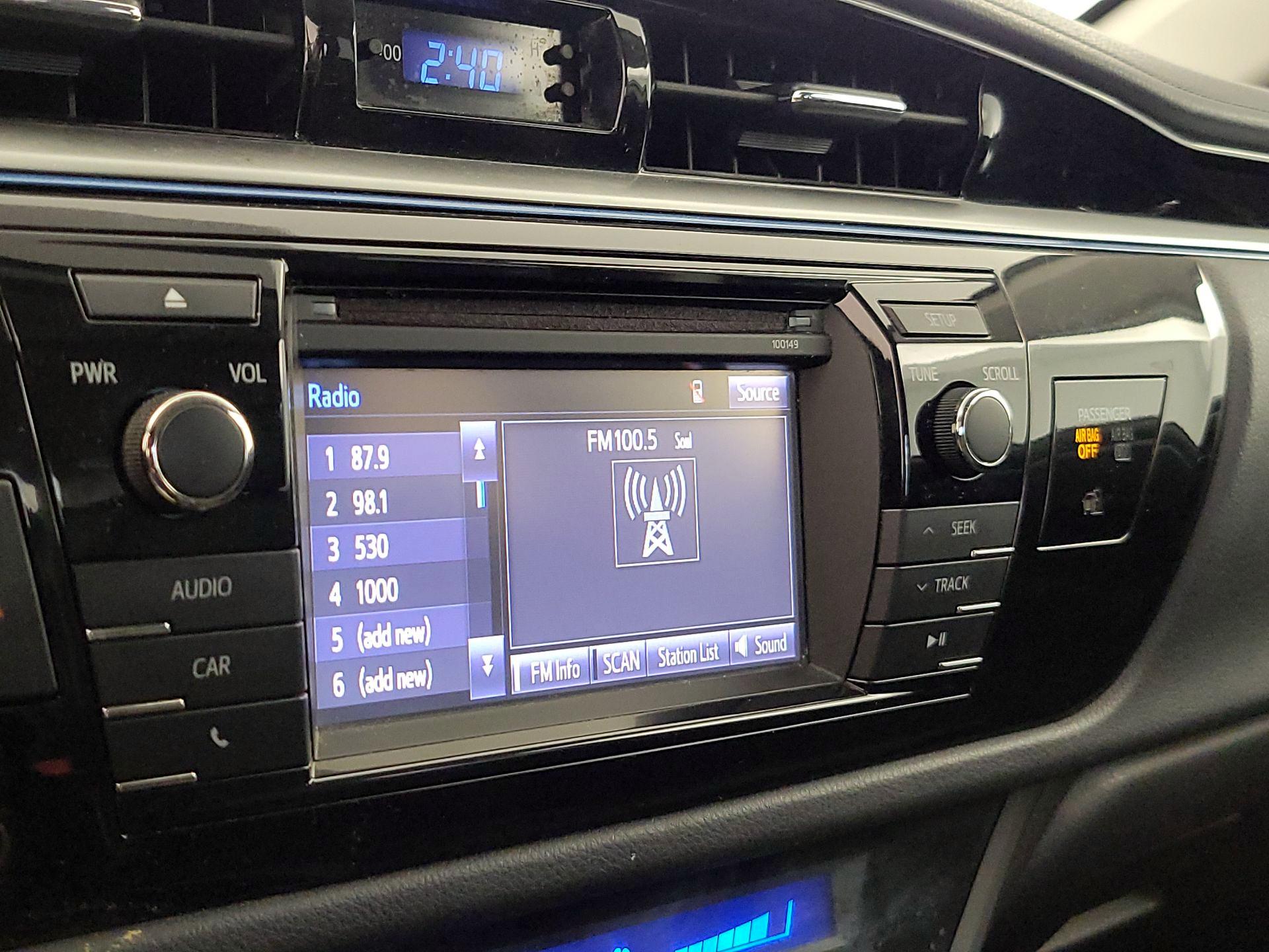 Thumbnail: 2014 Toyota Corolla - 15