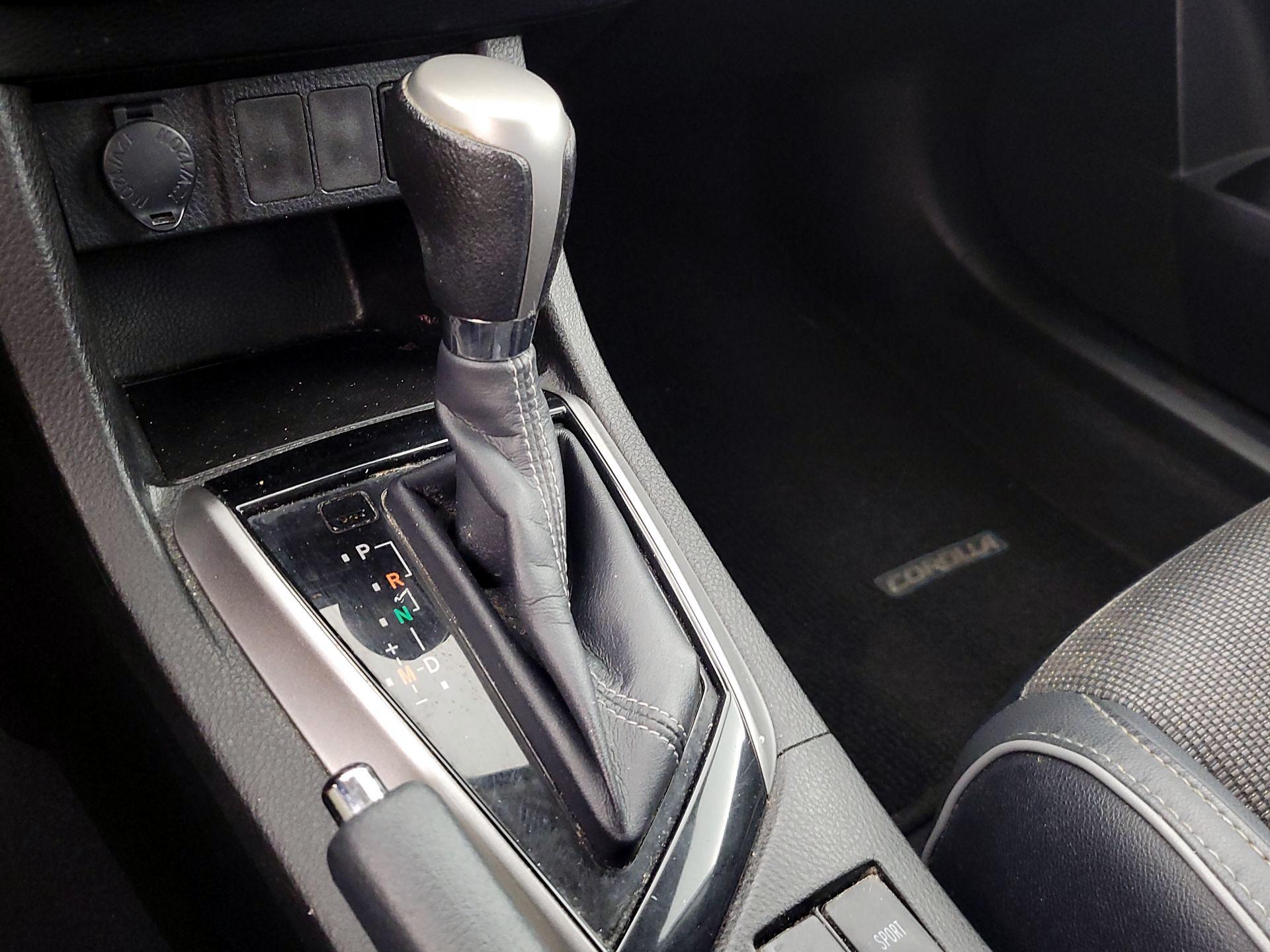 Thumbnail: 2014 Toyota Corolla - 17