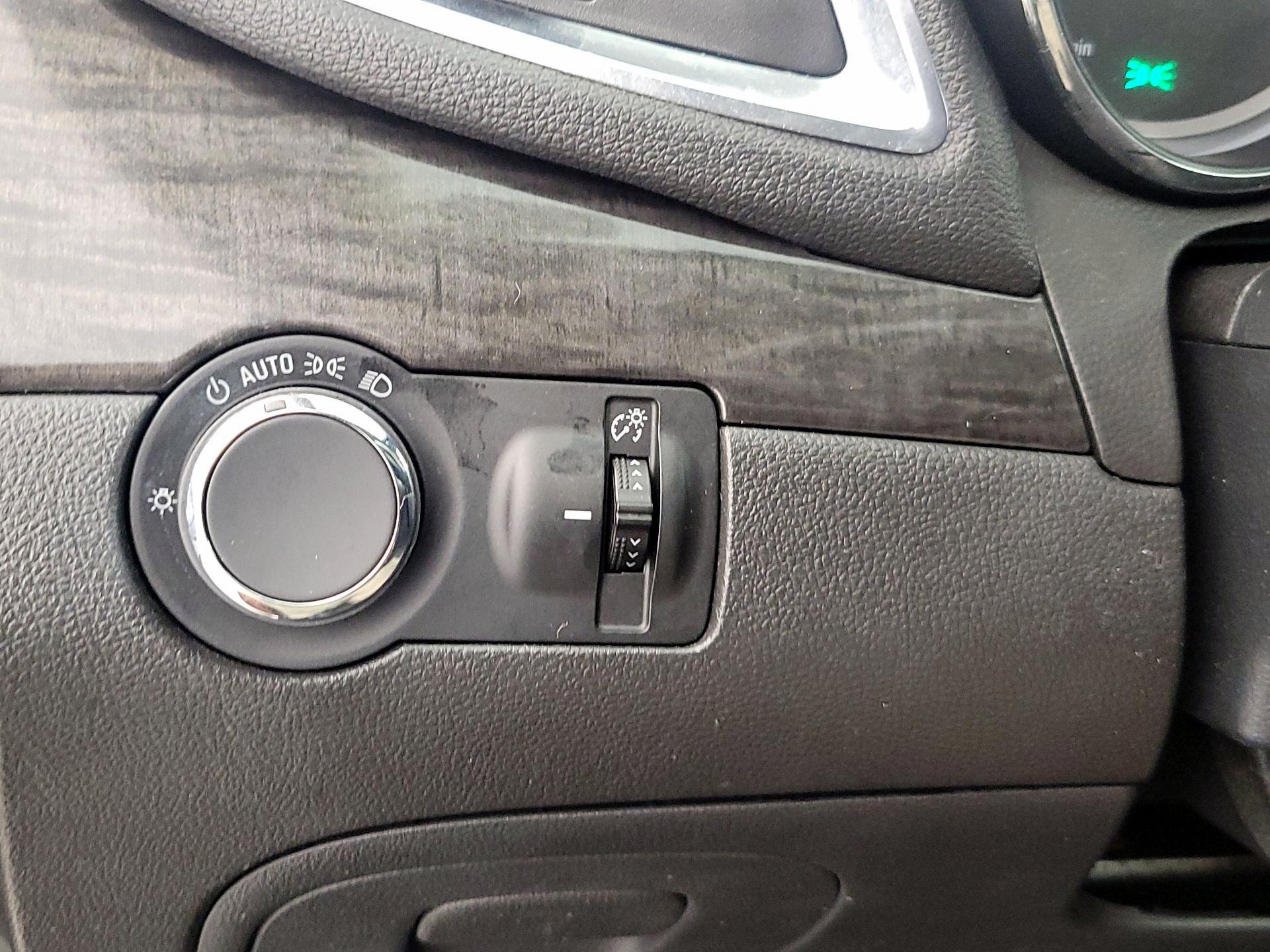 Thumbnail: 2016 Buick Encore - 13