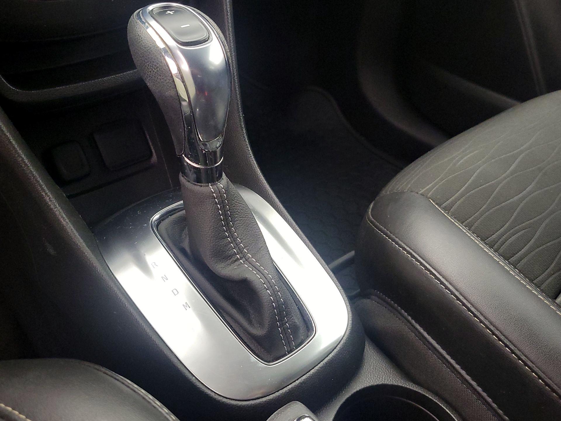 Thumbnail: 2016 Buick Encore - 17