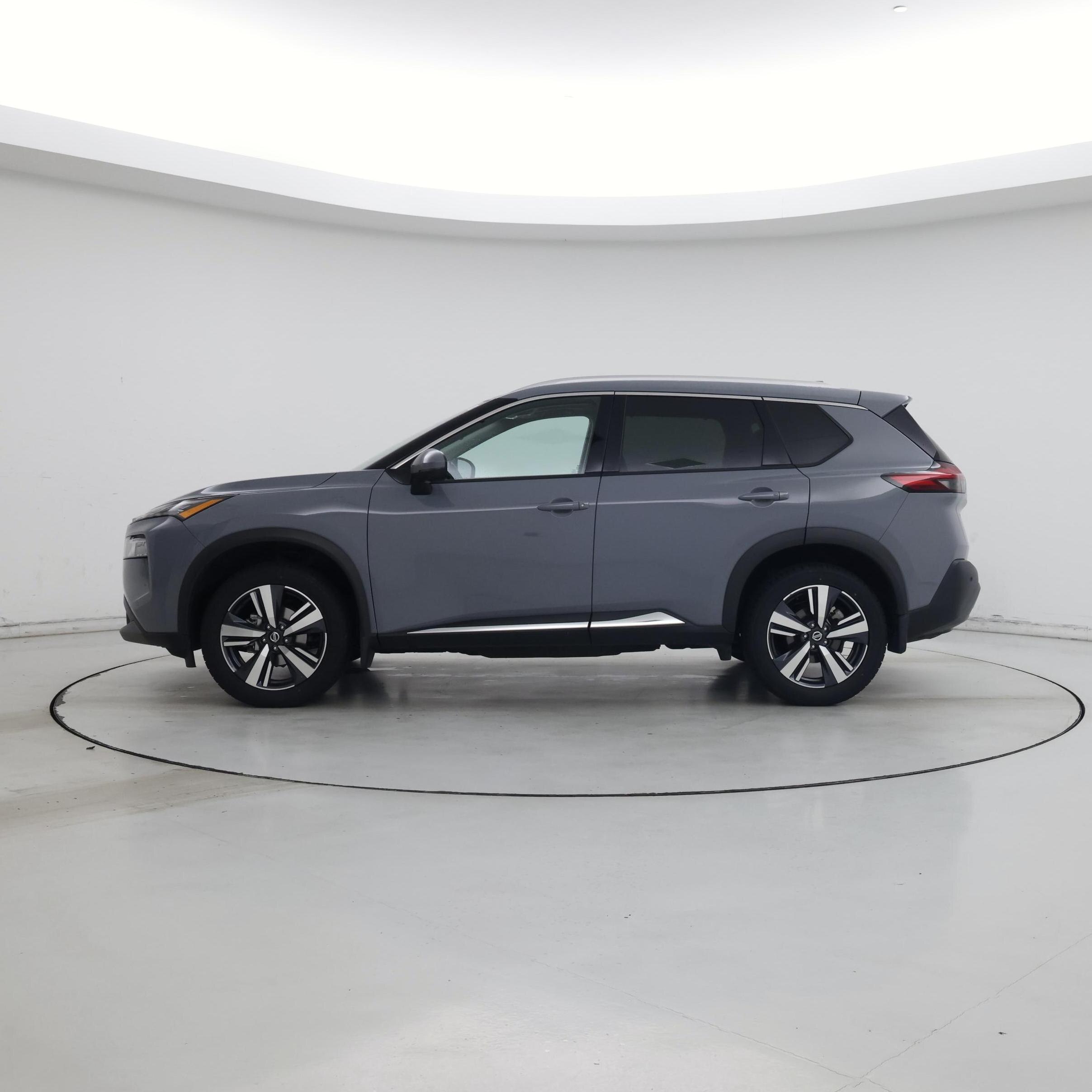 Thumbnail: 2021 Nissan Rogue - 3