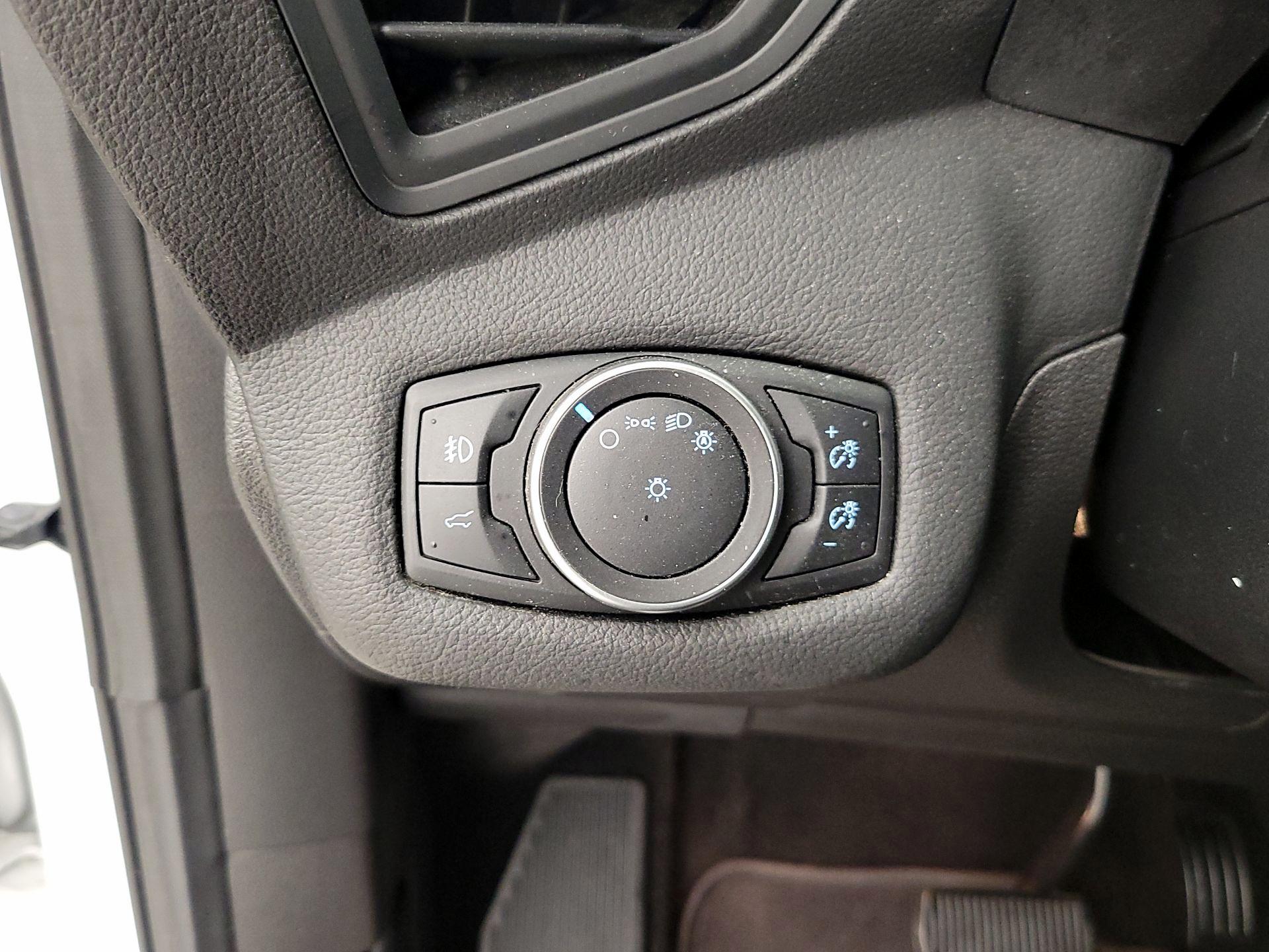 Thumbnail: 2017 Ford Escape - 13
