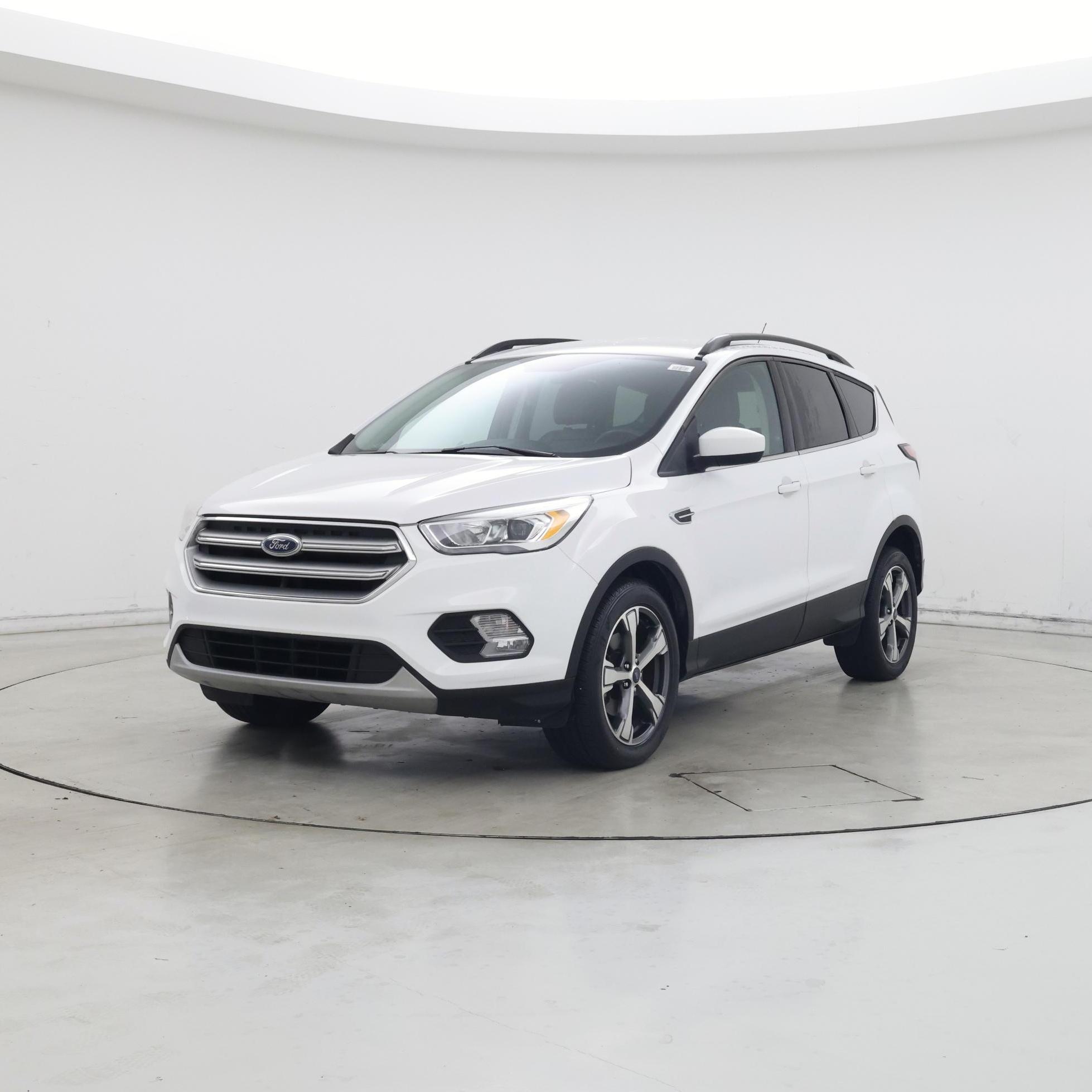 Thumbnail: 2017 Ford Escape - 4