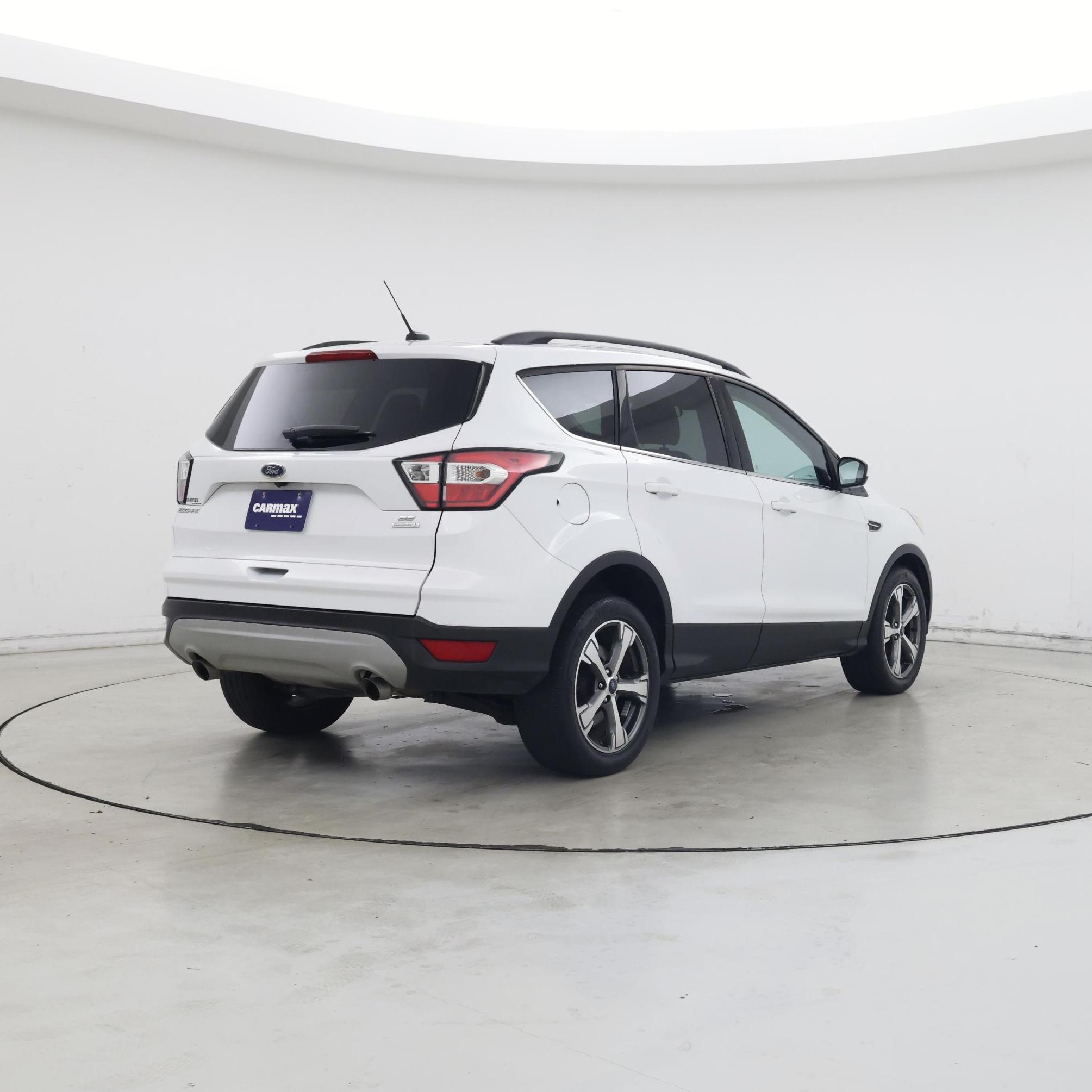 Thumbnail: 2017 Ford Escape - 8