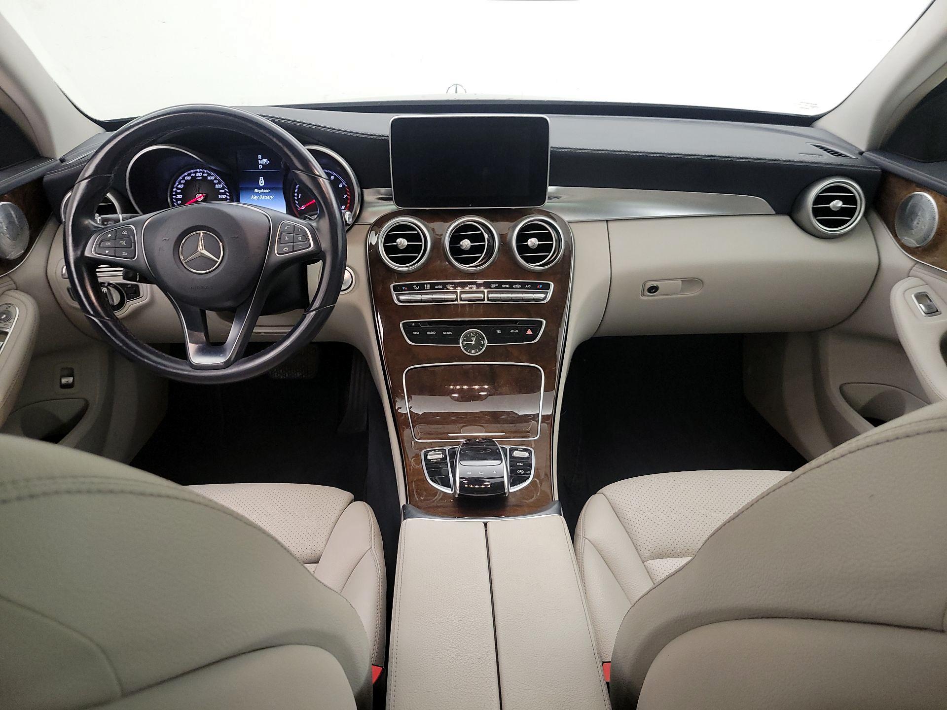 Thumbnail: 2015 Mercedes-Benz C-Class - 9