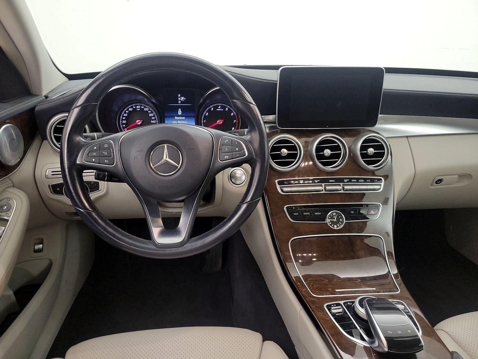 Thumbnail: 2015 Mercedes-Benz C-Class - 10