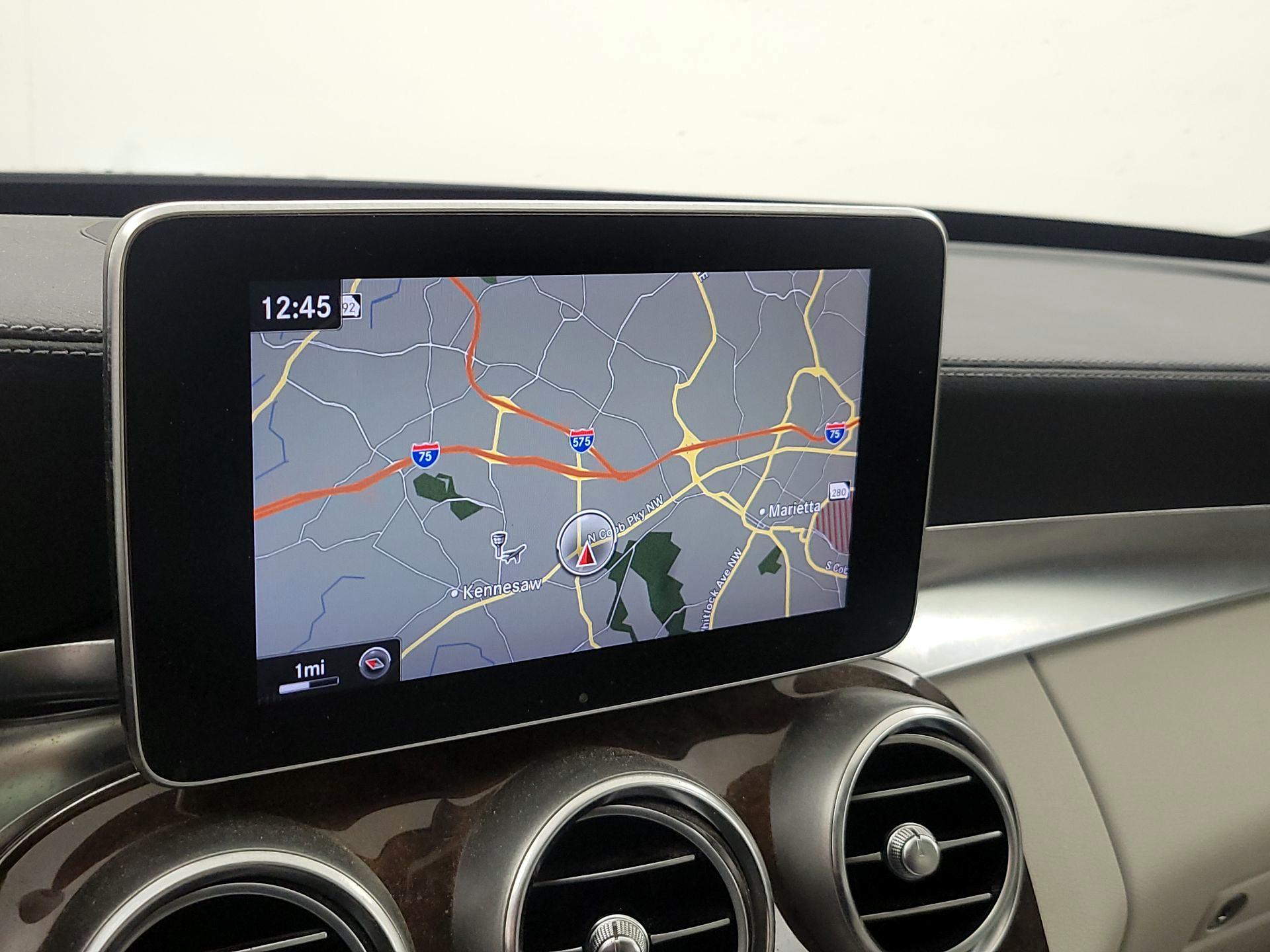 Thumbnail: 2015 Mercedes-Benz C-Class - 14