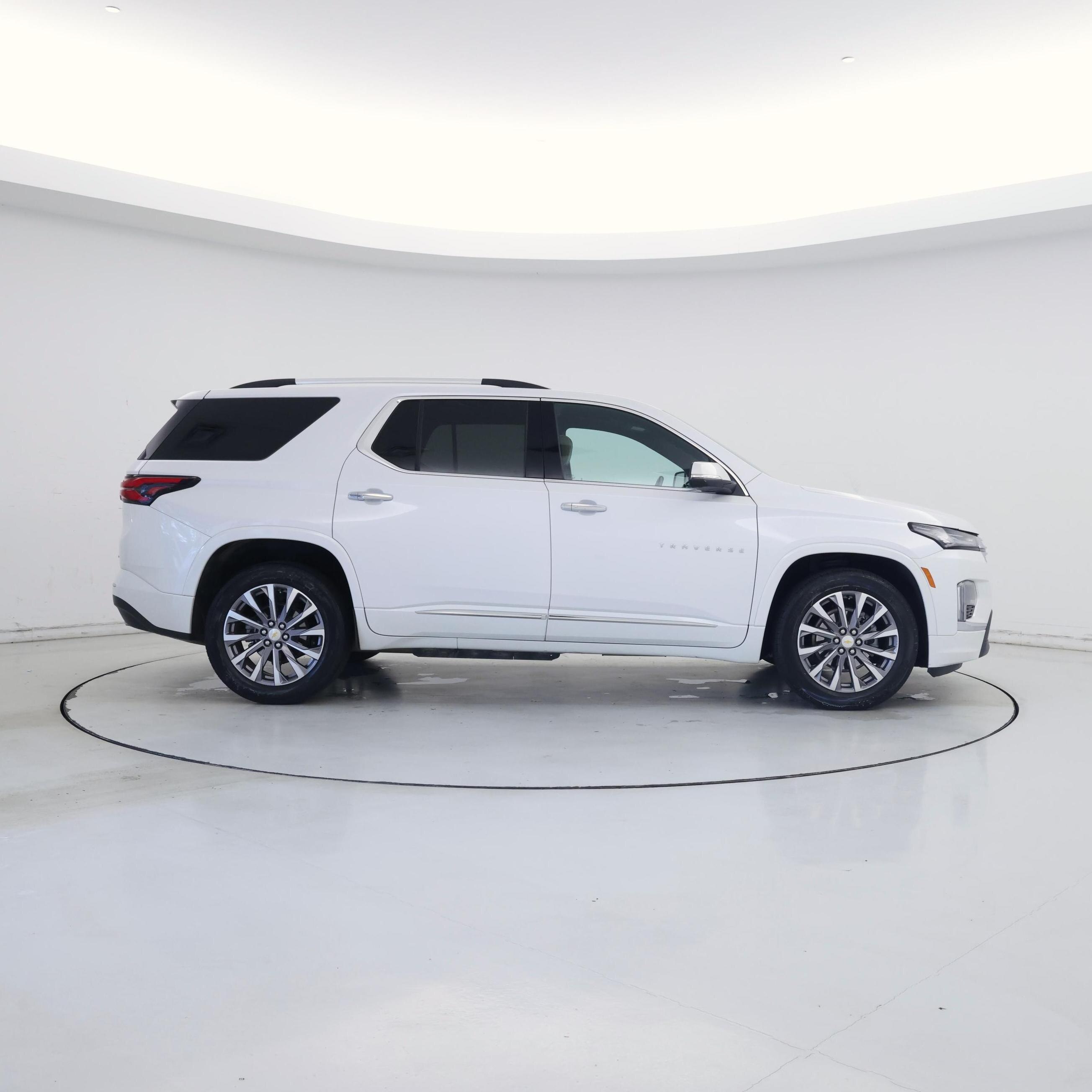 Thumbnail: 2022 Chevrolet Traverse - 7
