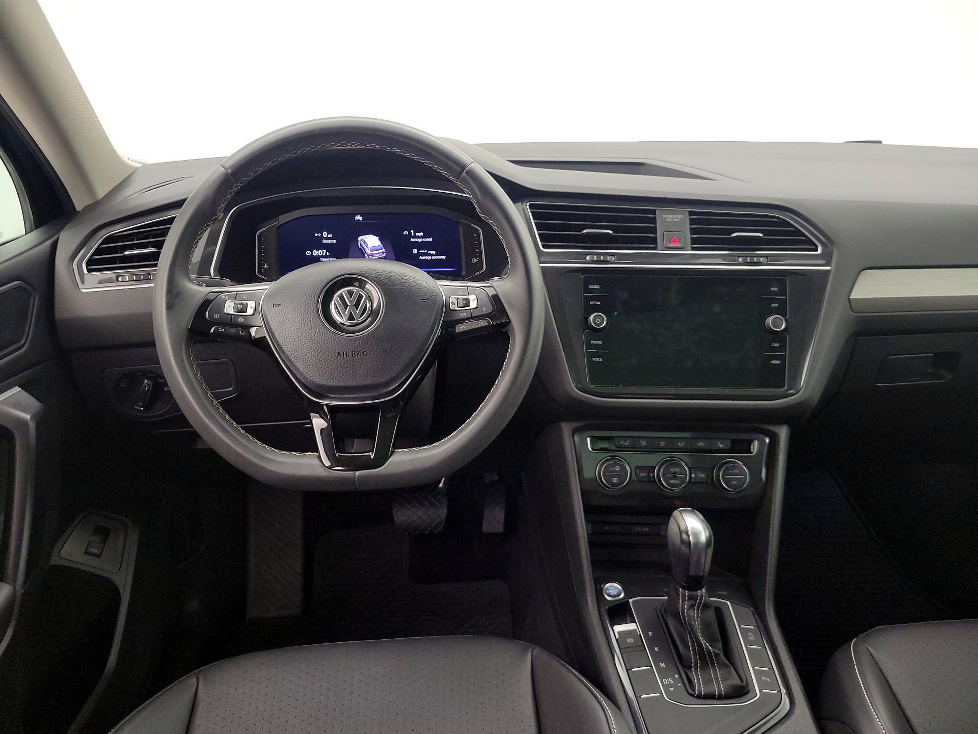 Thumbnail: 2021 Volkswagen Tiguan - 10