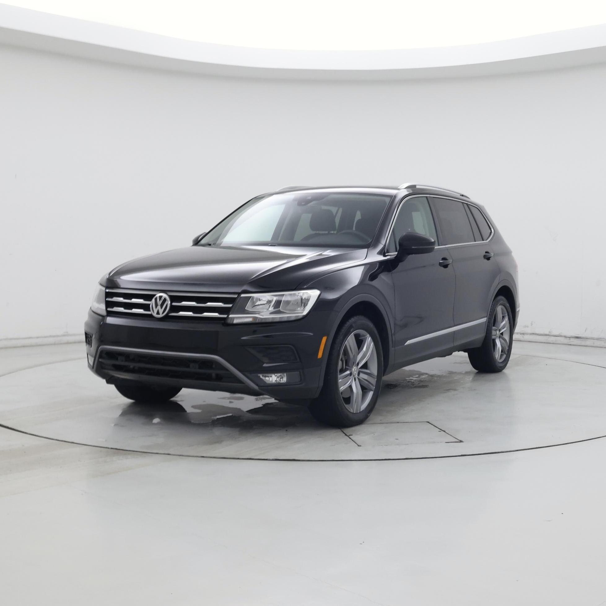 Thumbnail: 2021 Volkswagen Tiguan - 4