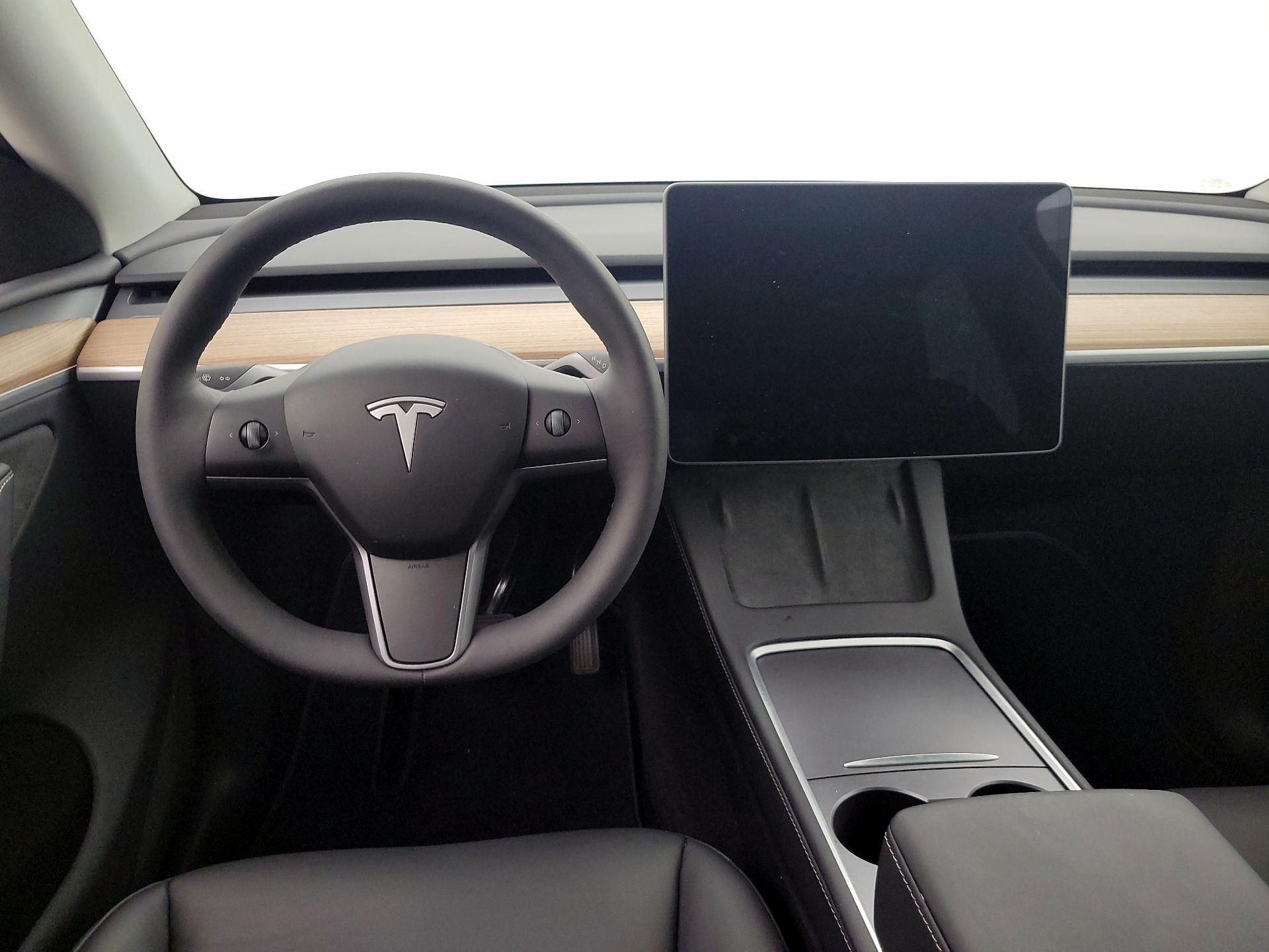 Thumbnail: 2024 Tesla Model Y - 10
