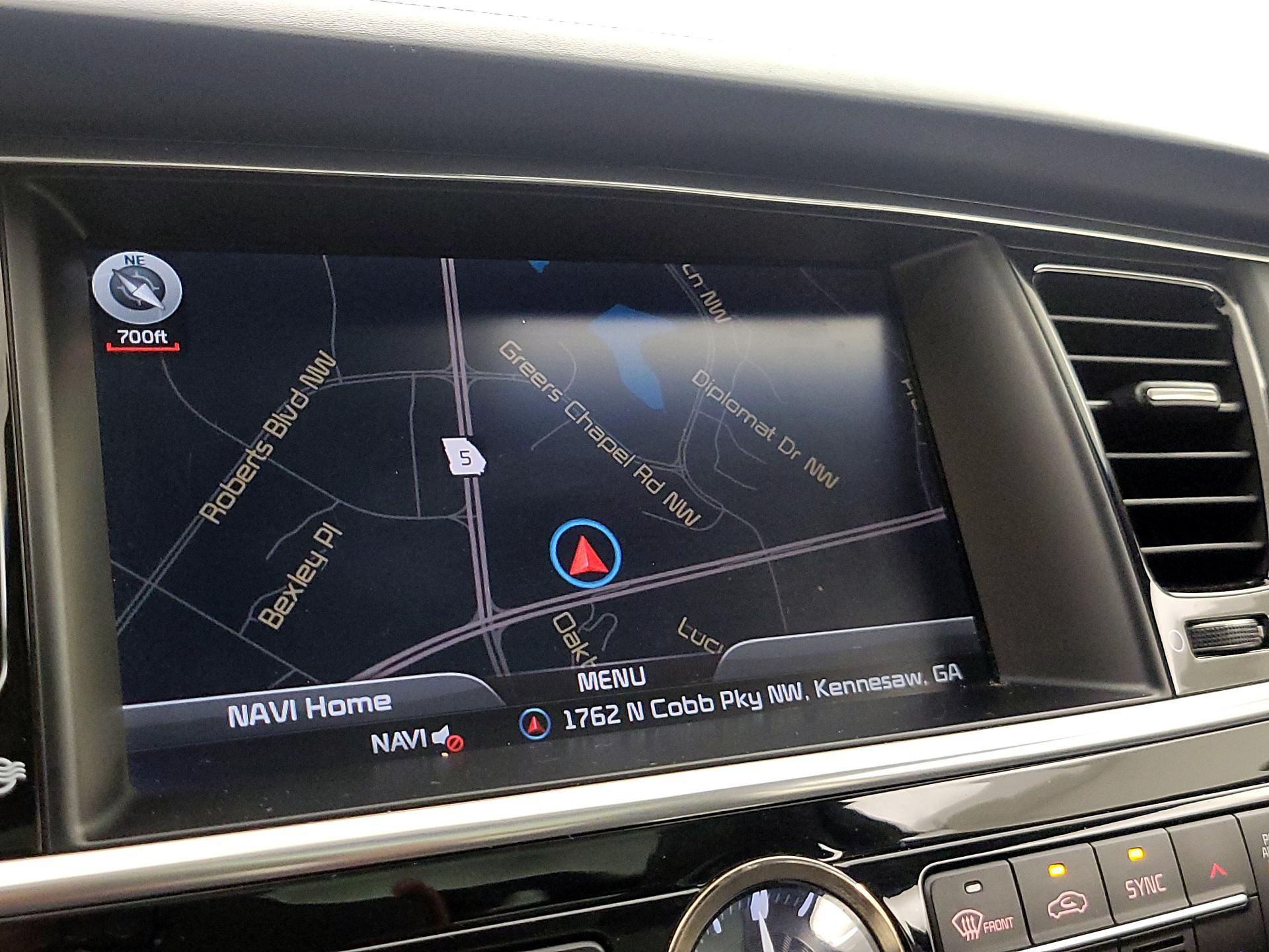 Thumbnail: 2015 Kia K900 - 14