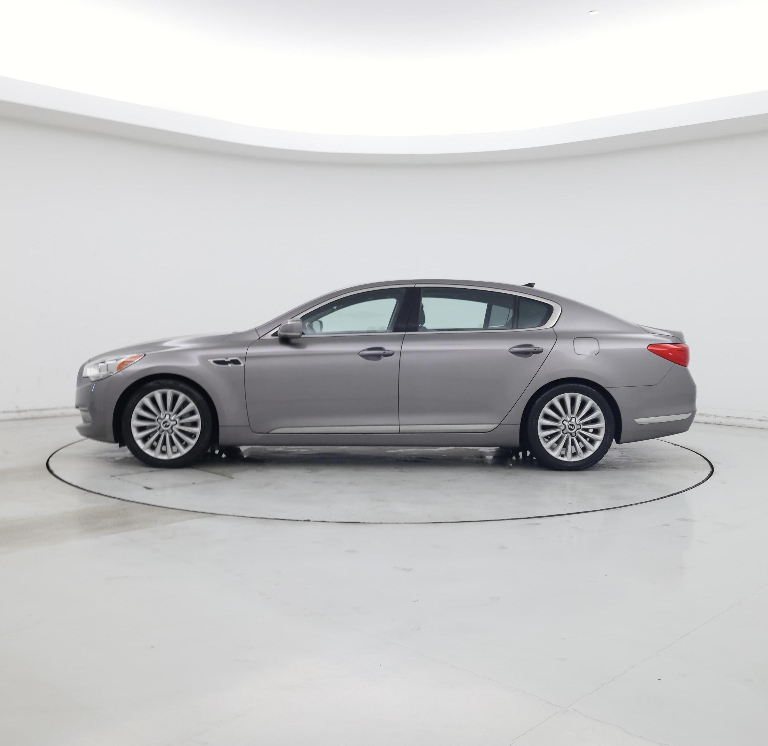 Thumbnail: 2015 Kia K900 - 3