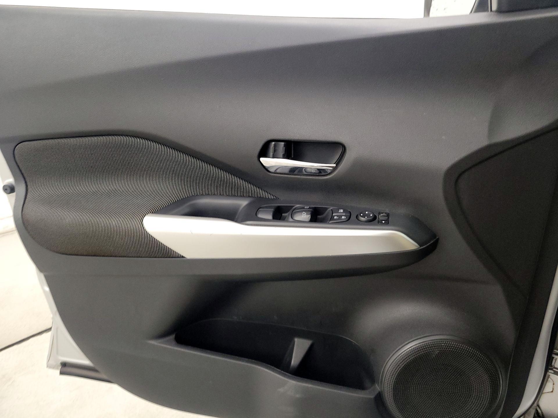 Thumbnail: 2019 Nissan Kicks - 12