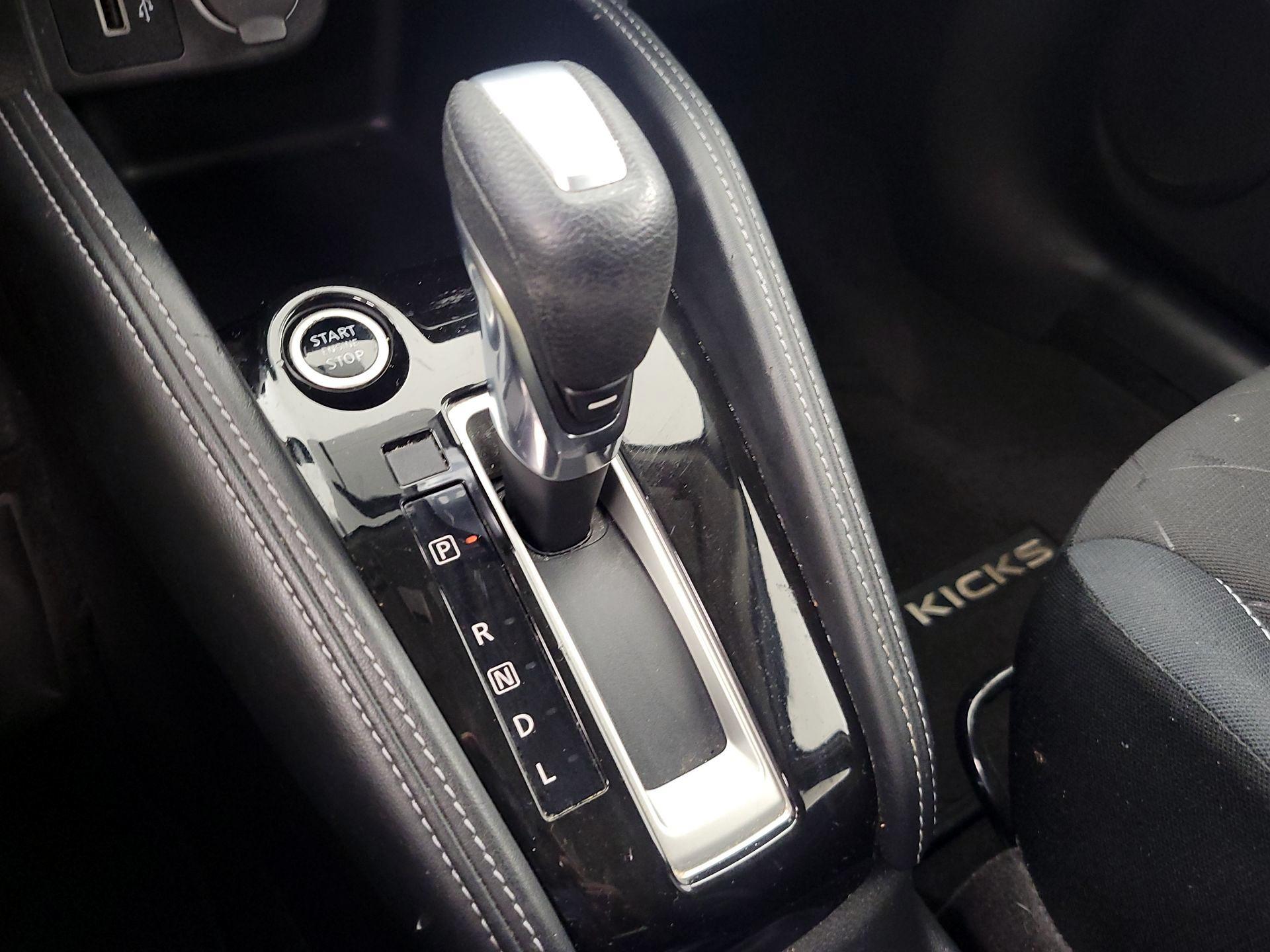 Thumbnail: 2019 Nissan Kicks - 17