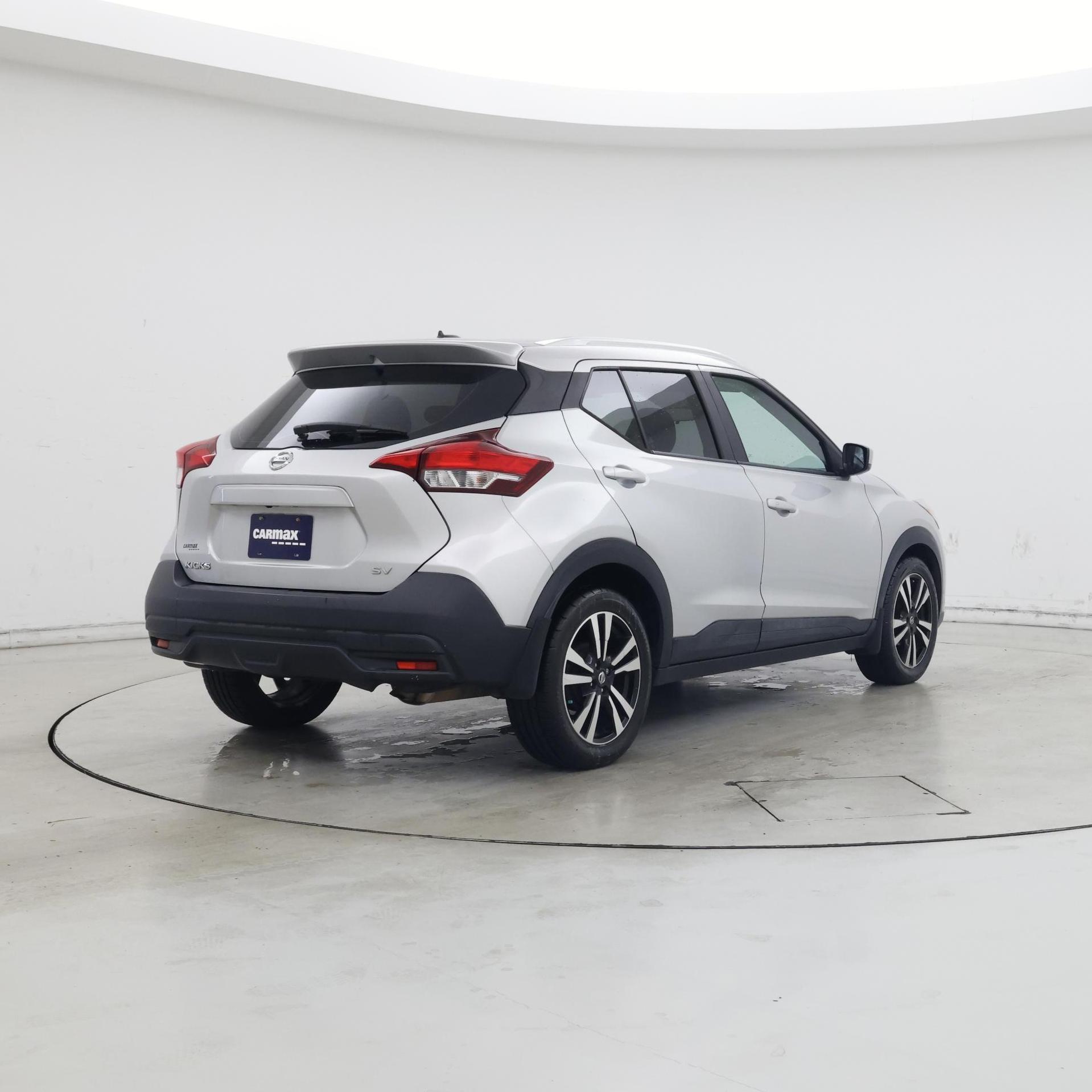 Thumbnail: 2019 Nissan Kicks - 8