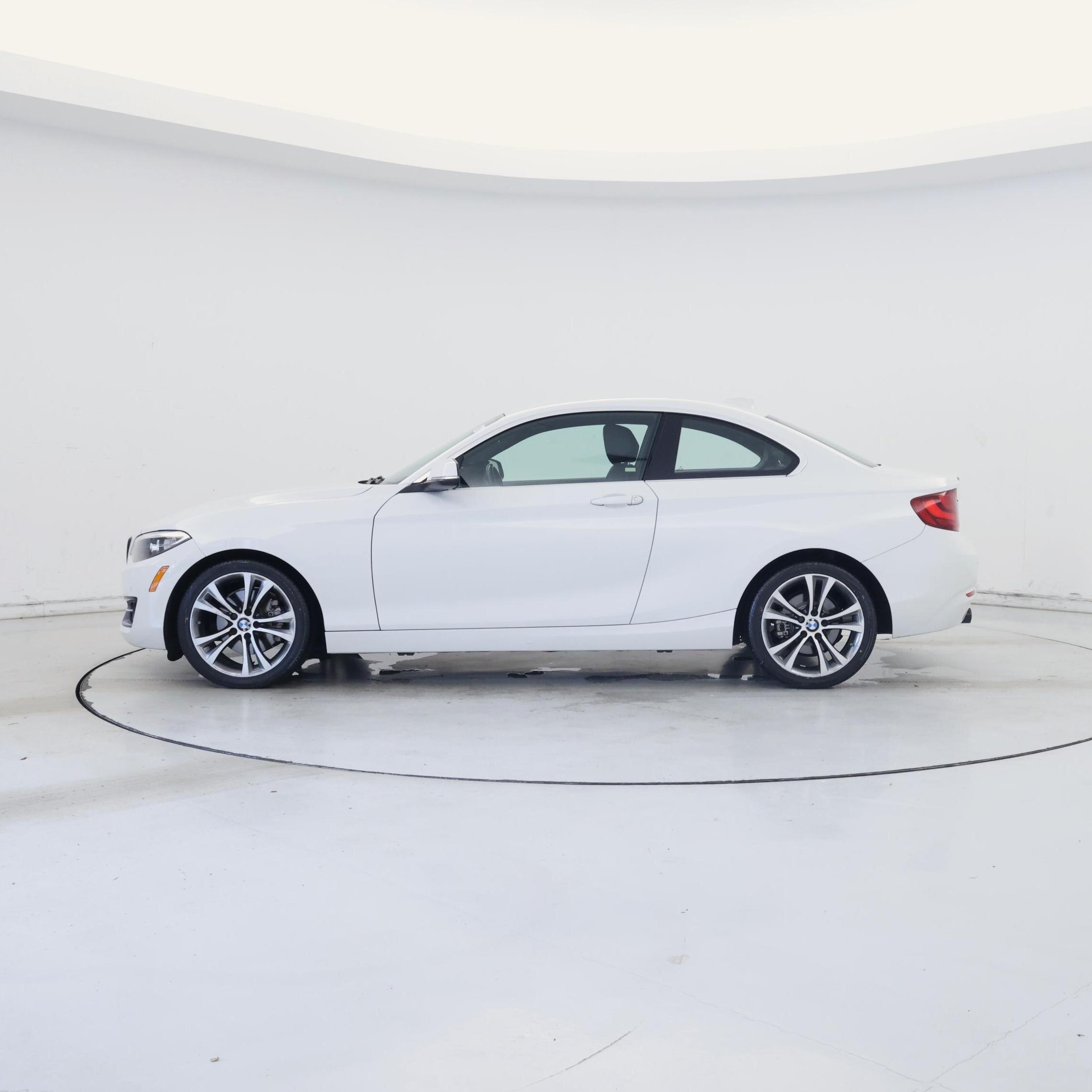 Thumbnail: 2017 BMW 2 Series - 3