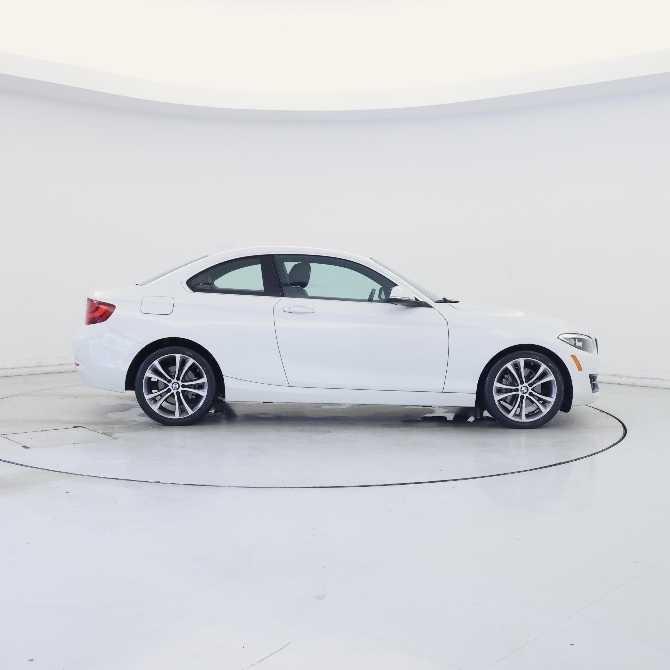 Thumbnail: 2017 BMW 2 Series - 7