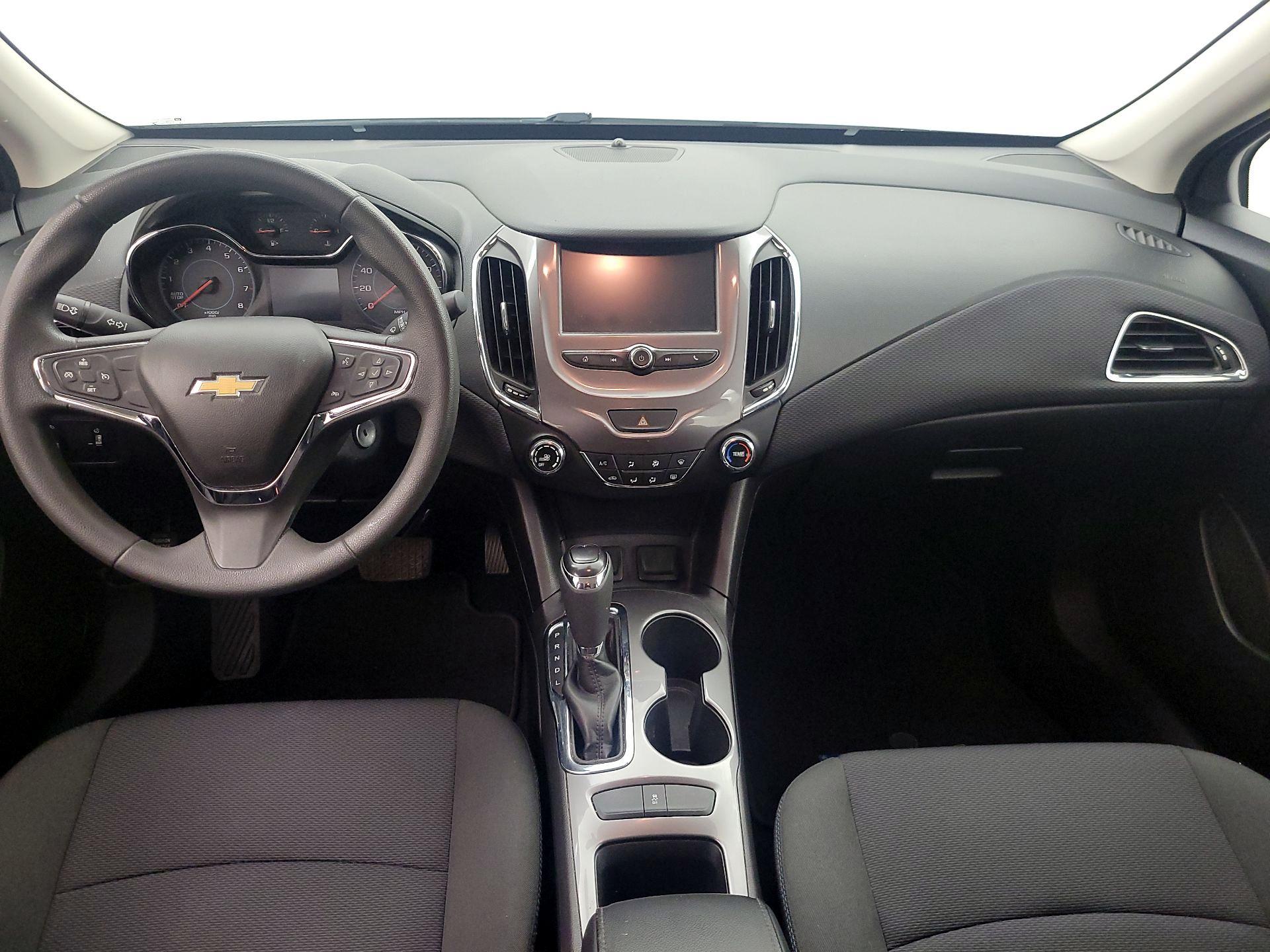 Thumbnail: 2016 Chevrolet Cruze - 9