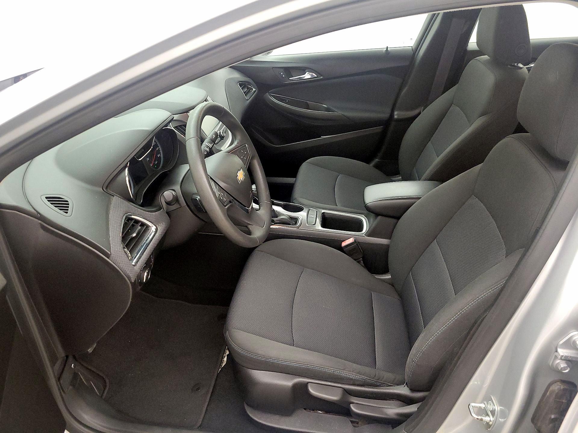 Thumbnail: 2016 Chevrolet Cruze - 11