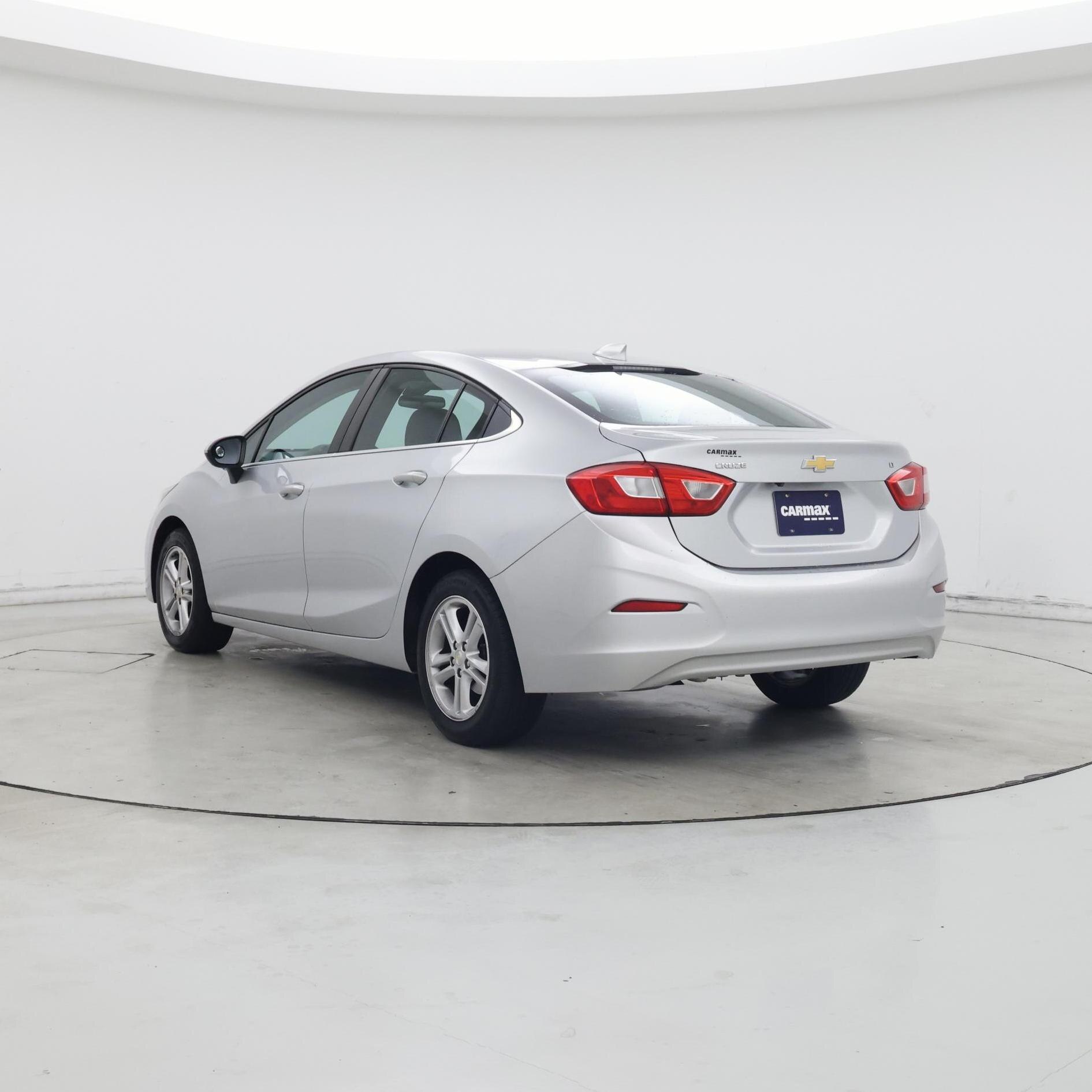 Thumbnail: 2016 Chevrolet Cruze - 2