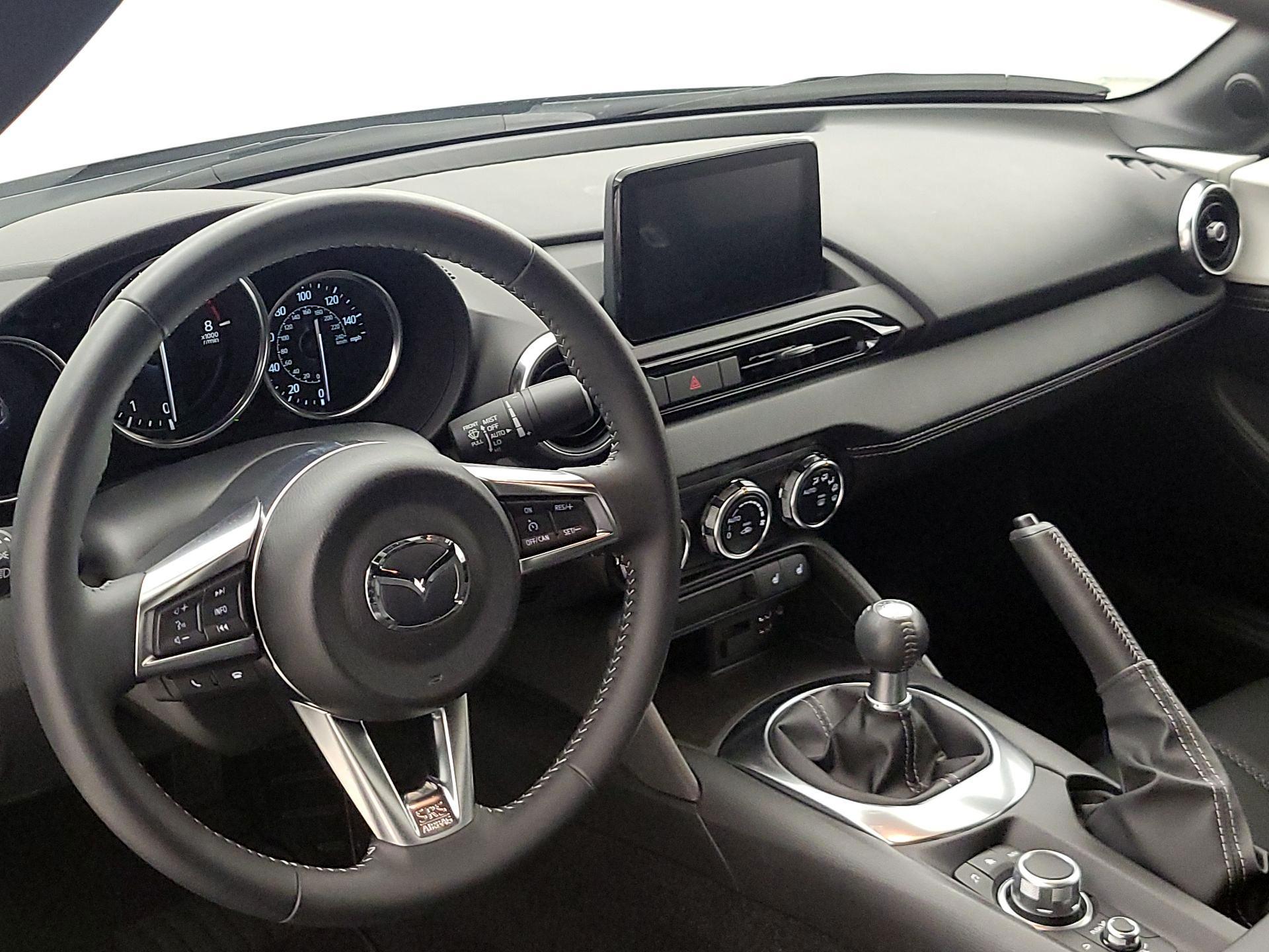 Thumbnail: 2021 Mazda MX-5 Miata - 9