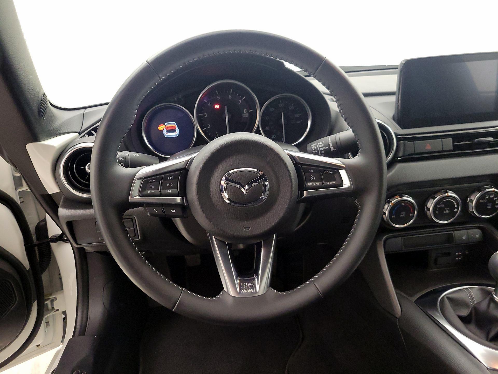 Thumbnail: 2021 Mazda MX-5 Miata - 10