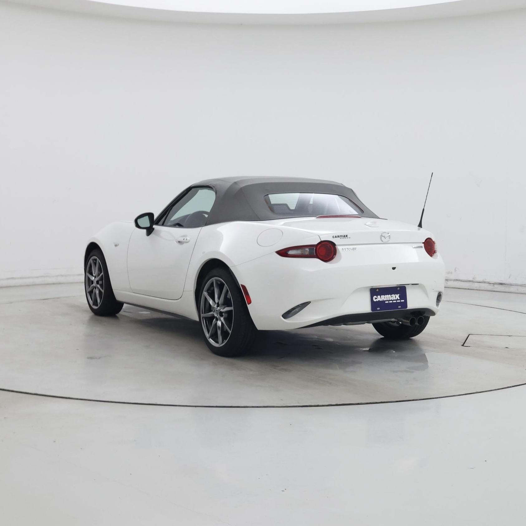 Thumbnail: 2021 Mazda MX-5 Miata - 2