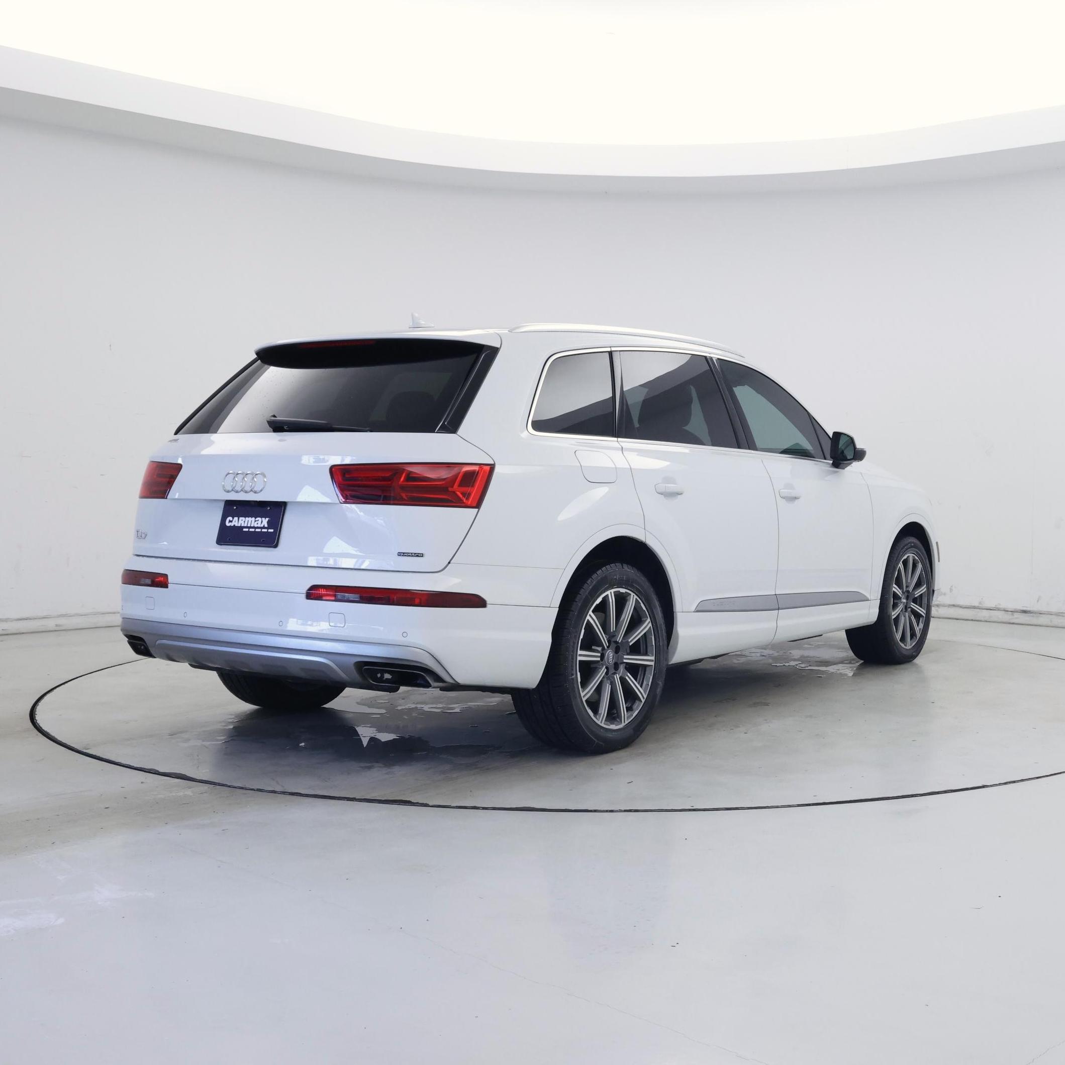 Thumbnail: 2019 Audi Q7 - 8