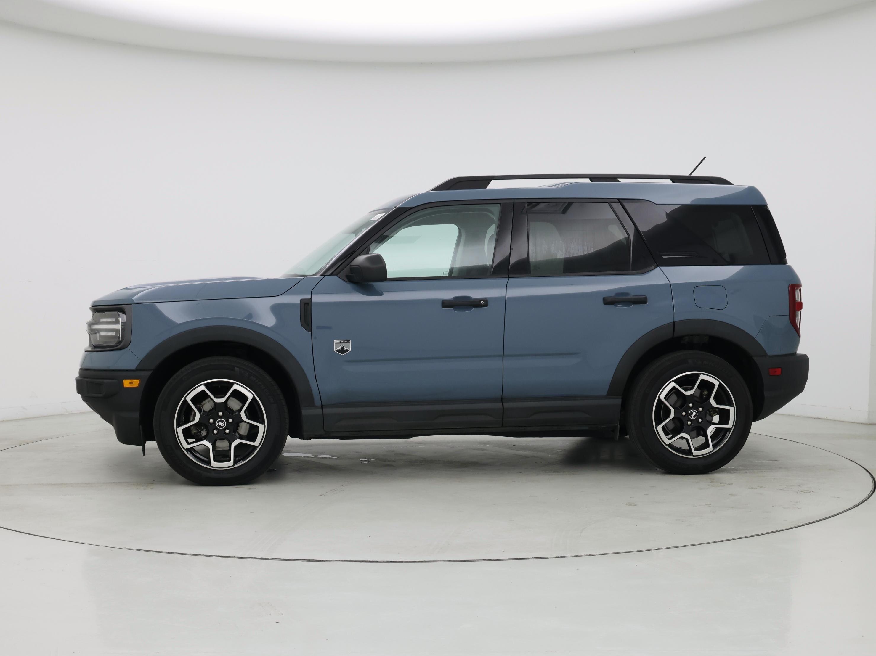 Thumbnail: 2022 Ford Bronco Sport - 3