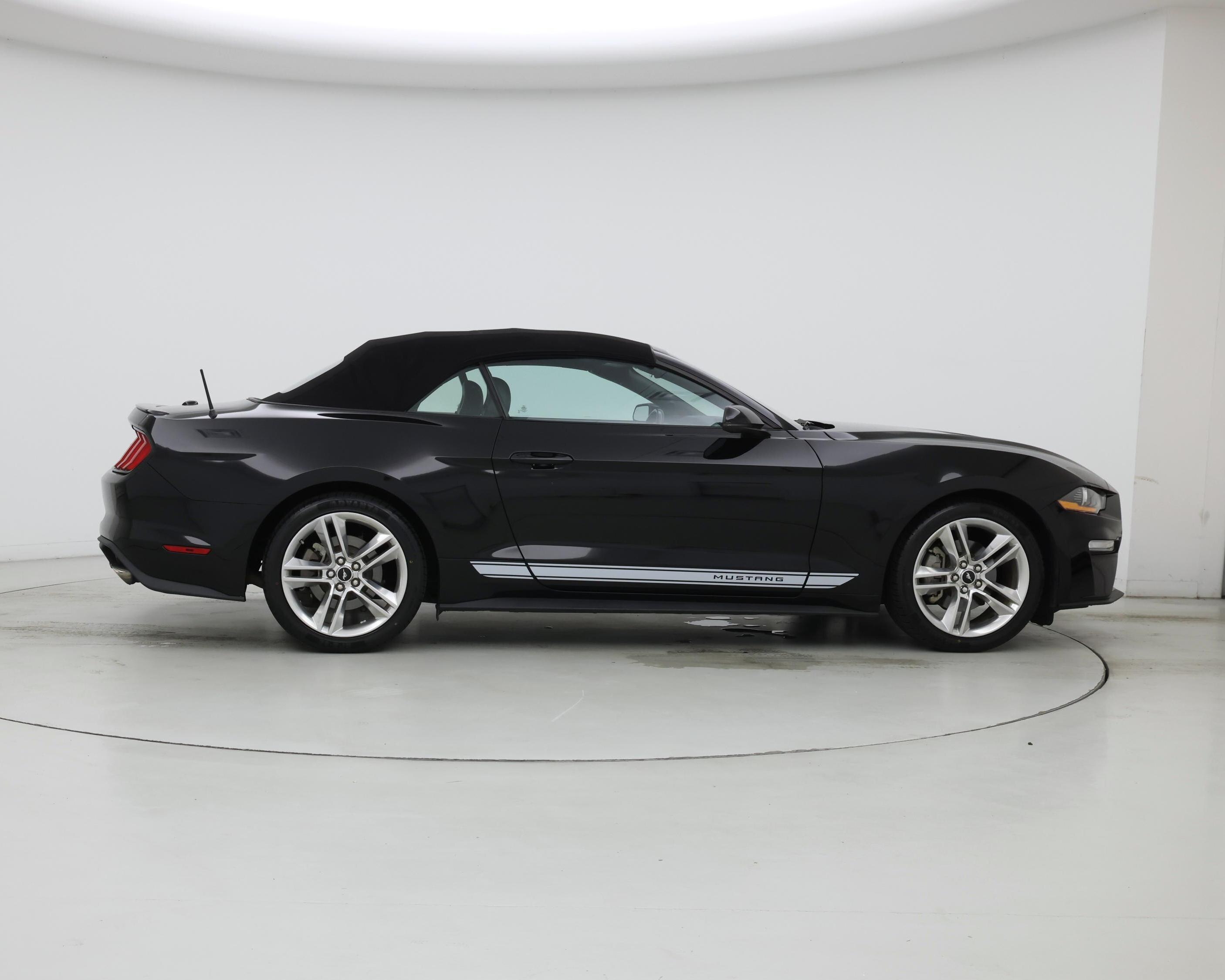Thumbnail: 2021 Ford Mustang - 7