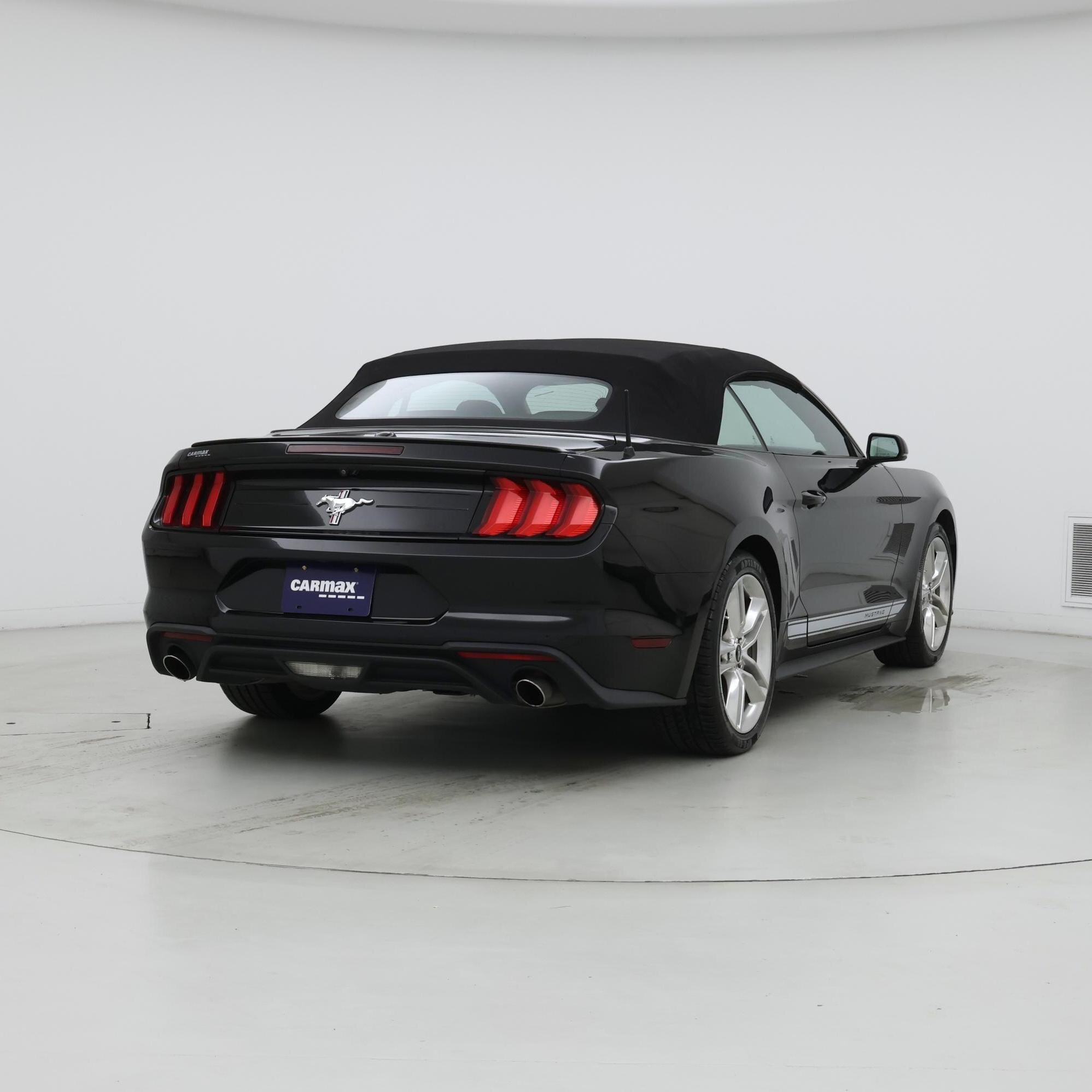 Thumbnail: 2021 Ford Mustang - 8