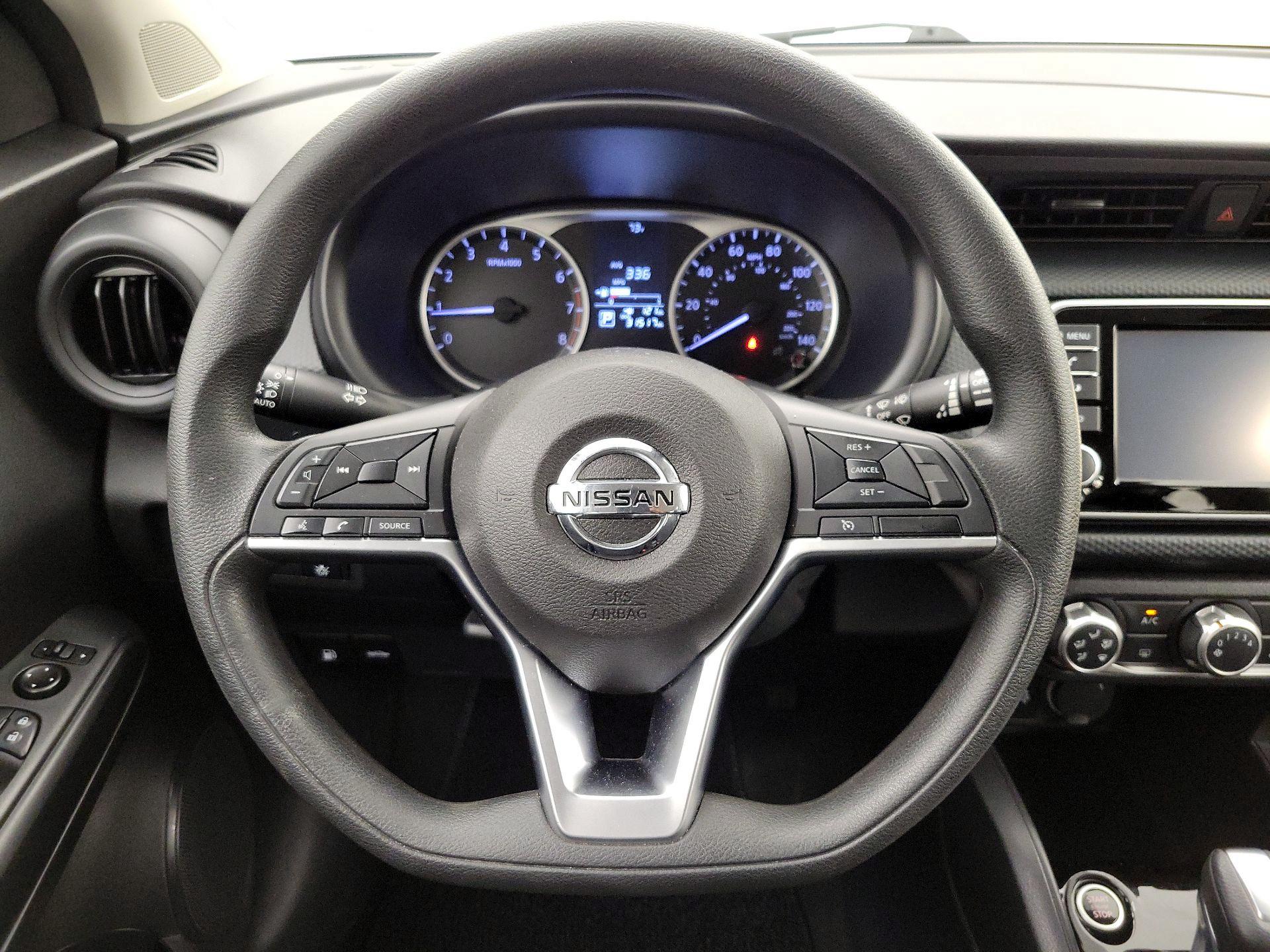 Thumbnail: 2021 Nissan Kicks - 10