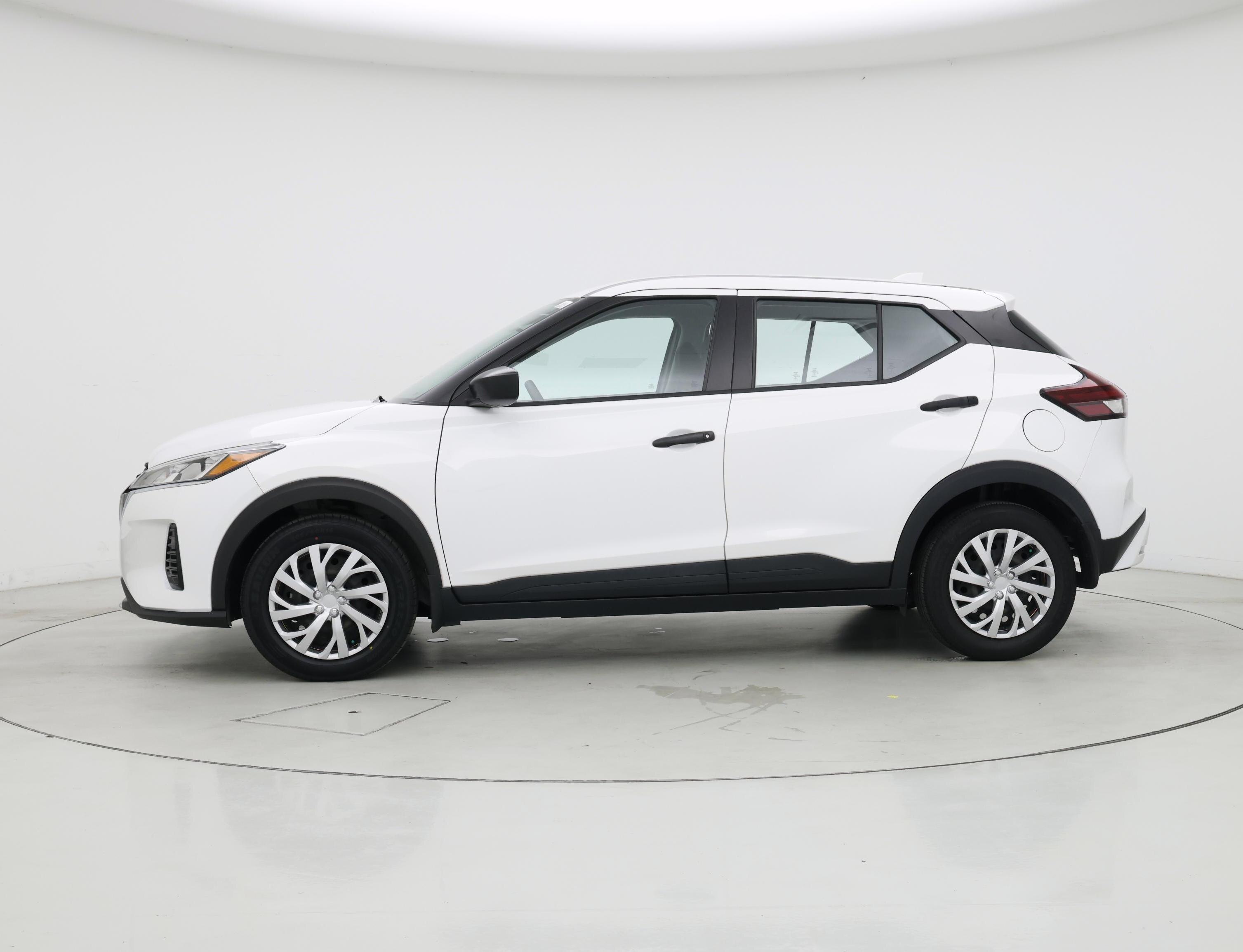 Thumbnail: 2021 Nissan Kicks - 3