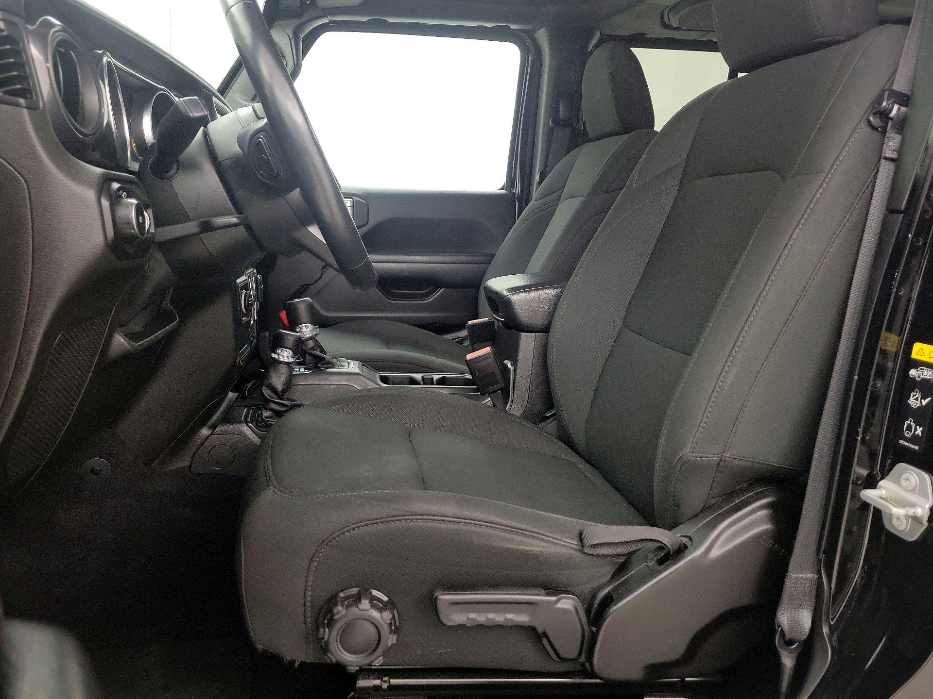 Thumbnail: 2021 Jeep Wrangler - 11