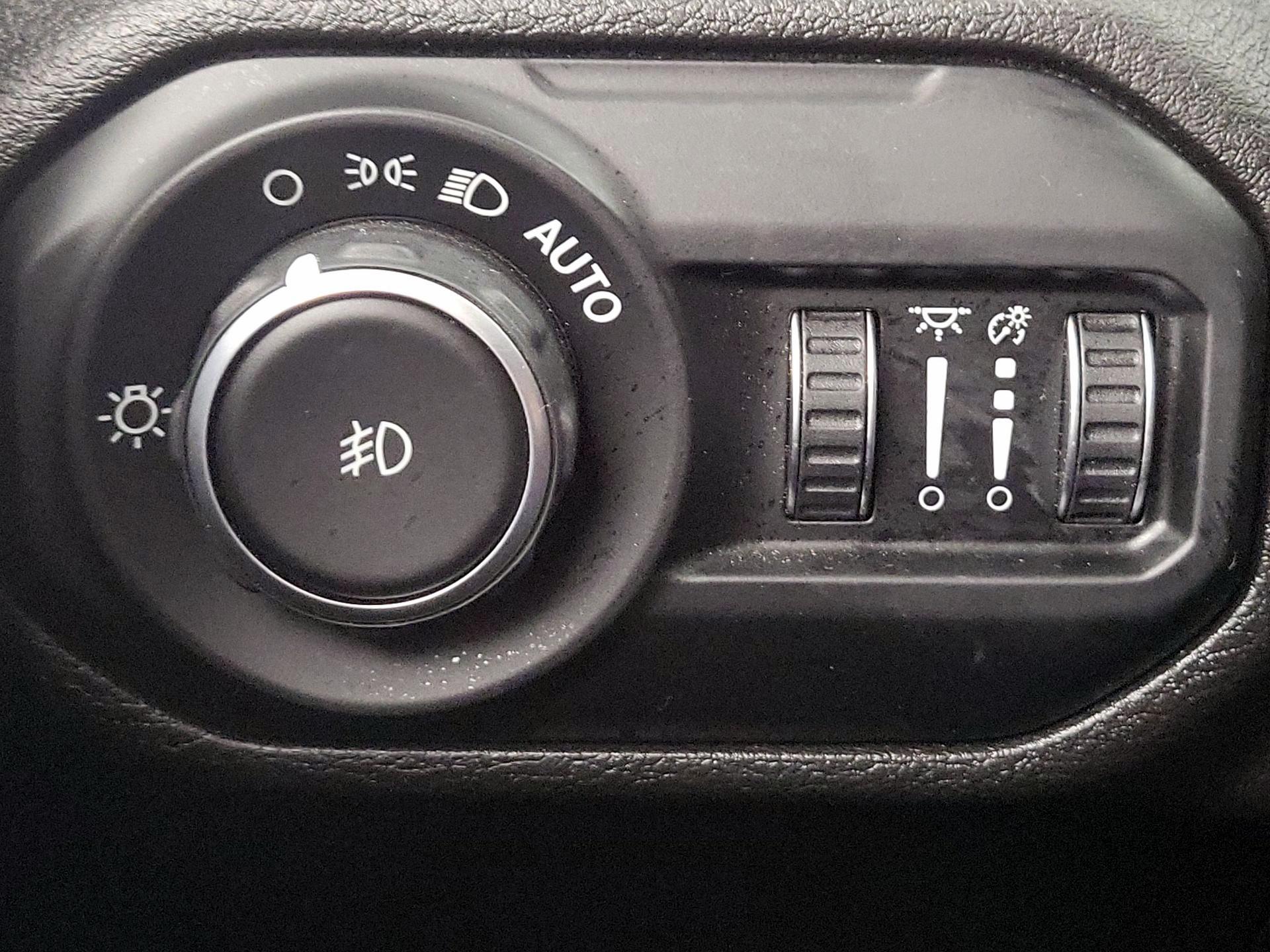 Thumbnail: 2021 Jeep Wrangler - 13