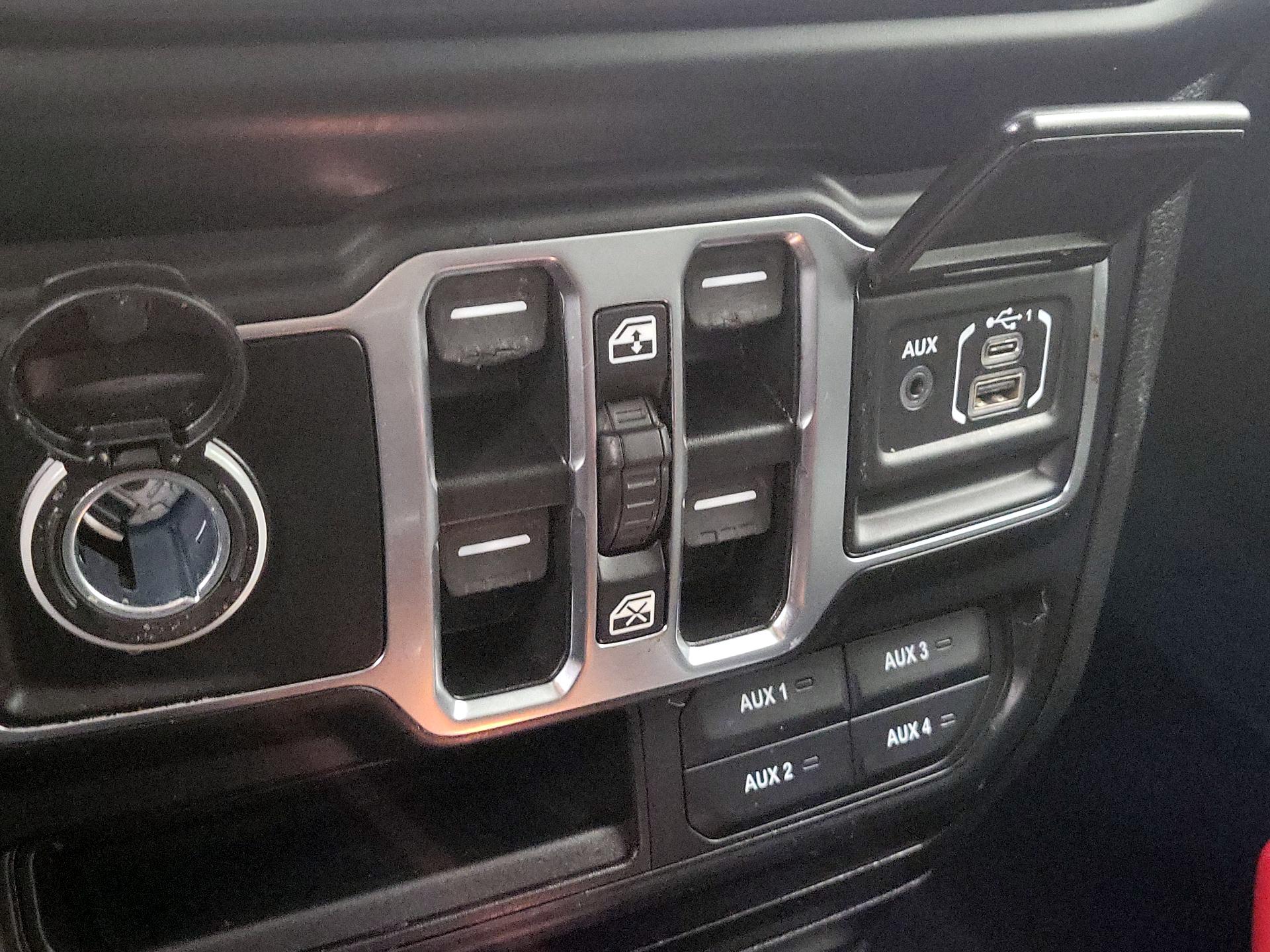 Thumbnail: 2021 Jeep Wrangler - 19