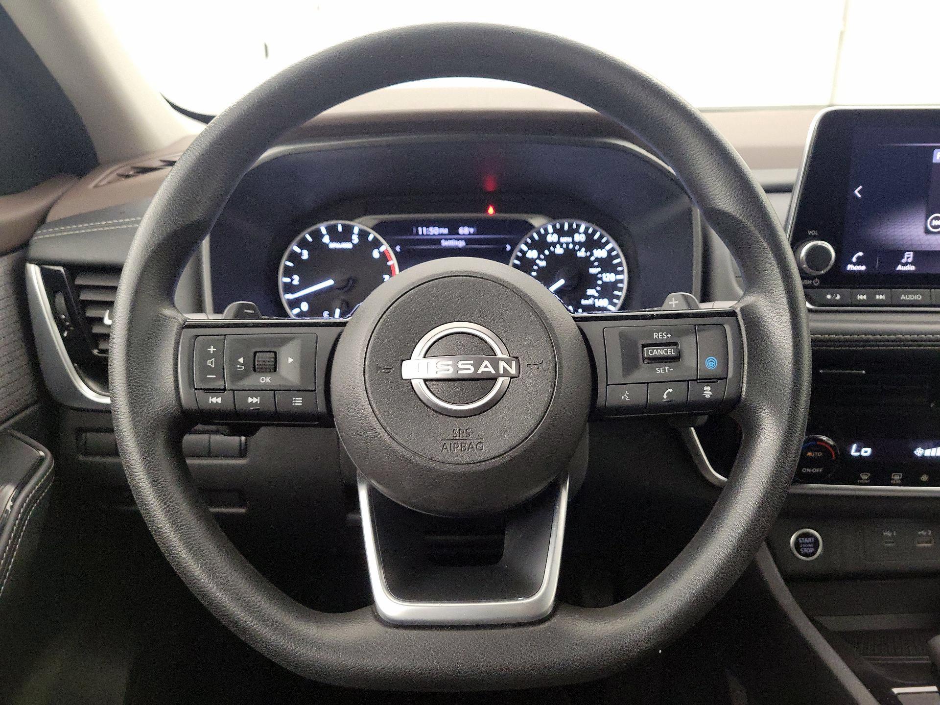 Thumbnail: 2022 Nissan Rogue - 10