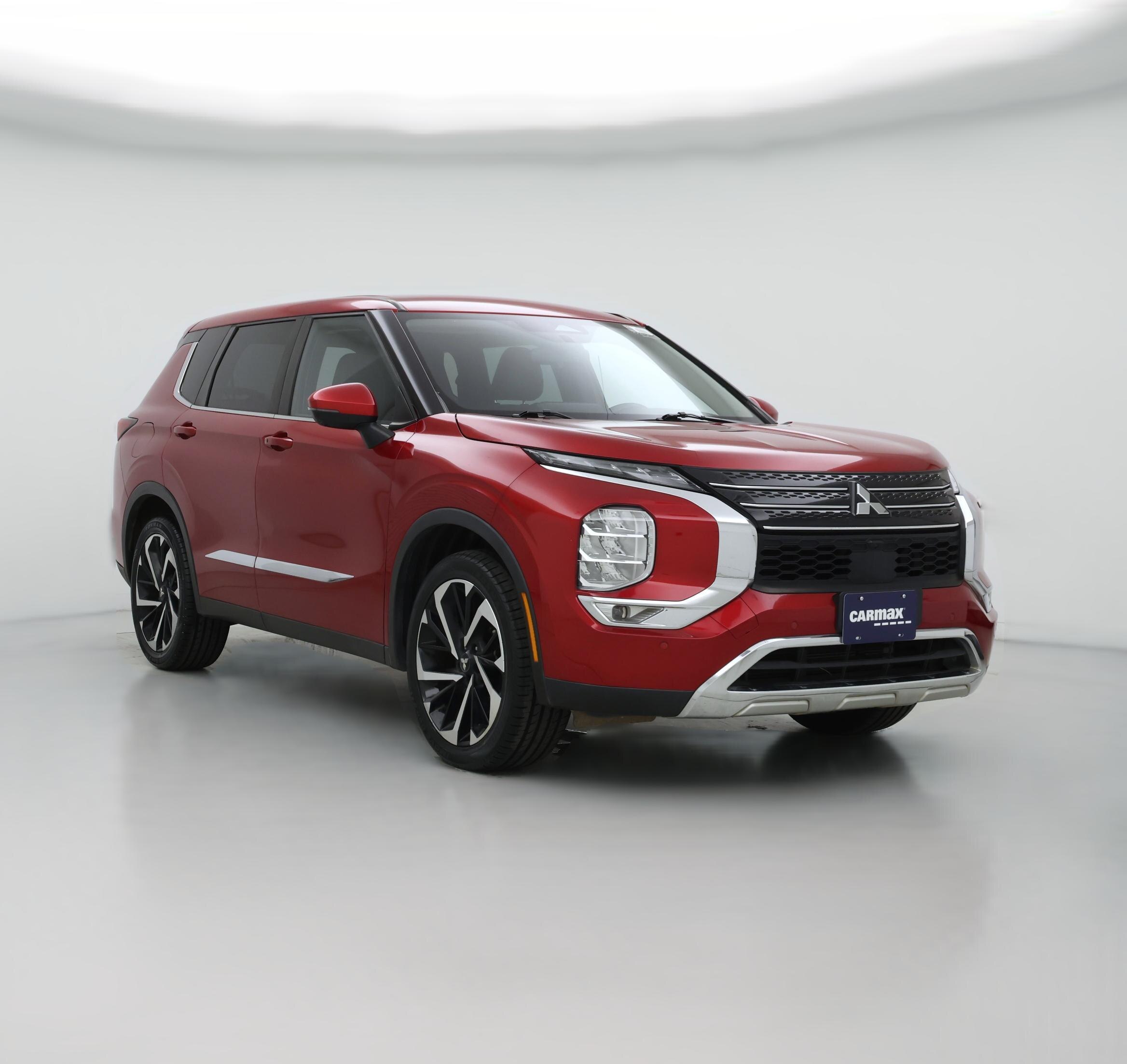 Thumbnail: 2022 Mitsubishi Outlander - 1