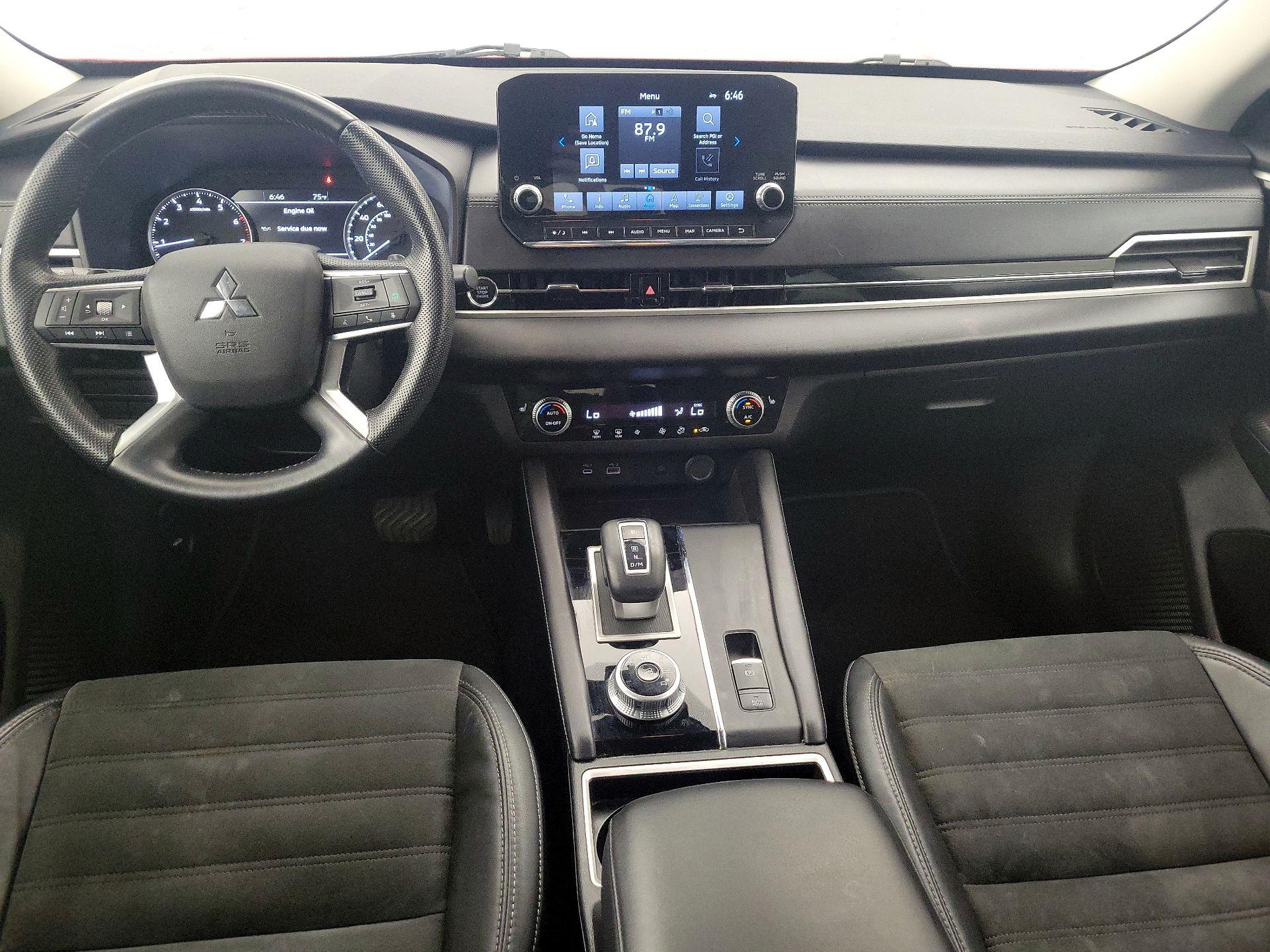 Thumbnail: 2022 Mitsubishi Outlander - 9