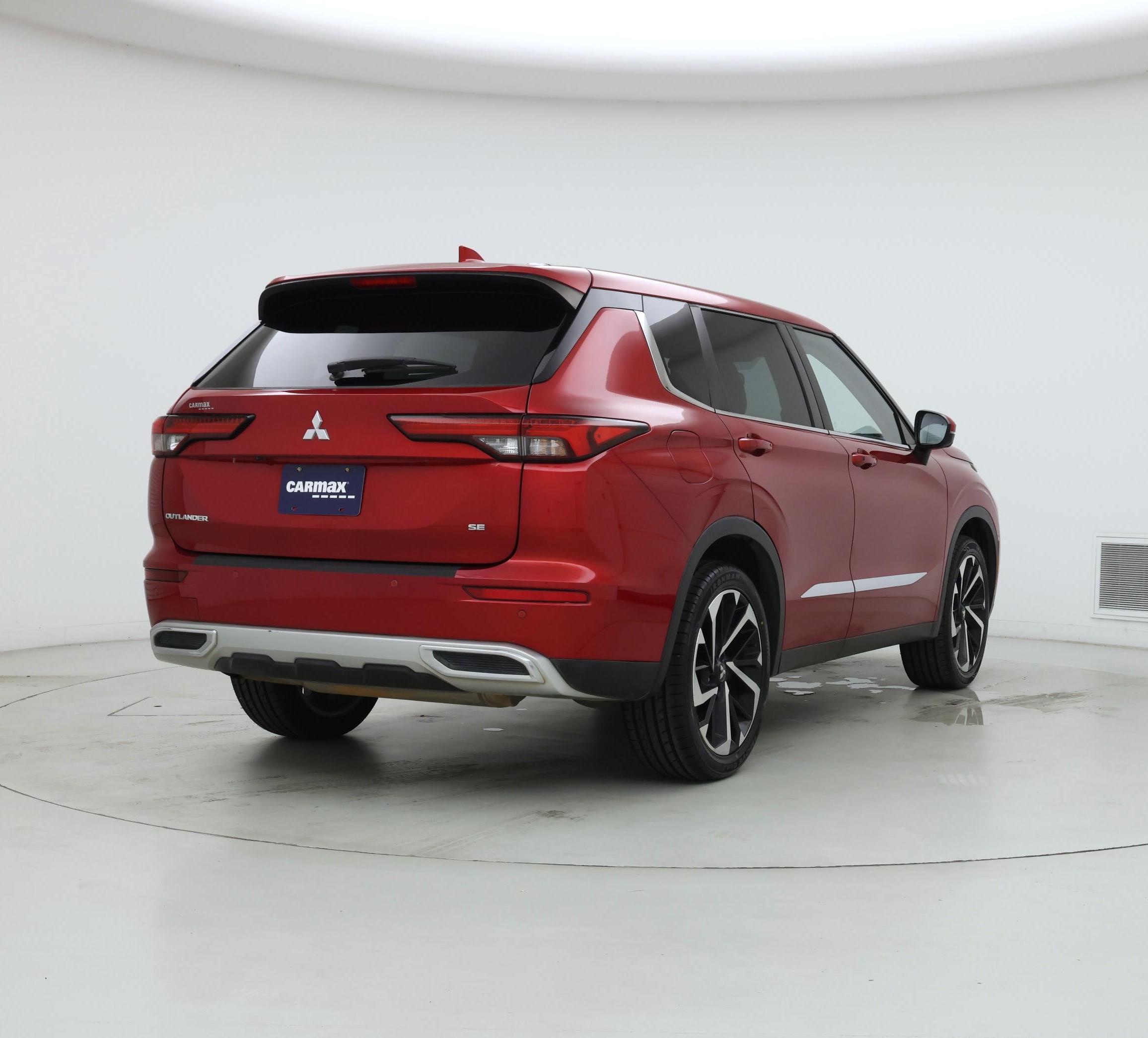 Thumbnail: 2022 Mitsubishi Outlander - 8