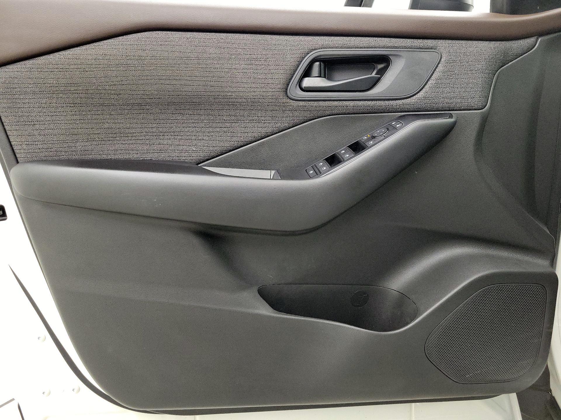 Thumbnail: 2023 Nissan Rogue - 12