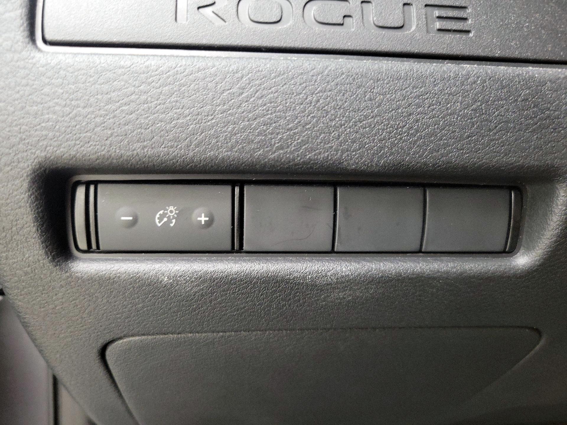 Thumbnail: 2023 Nissan Rogue - 13