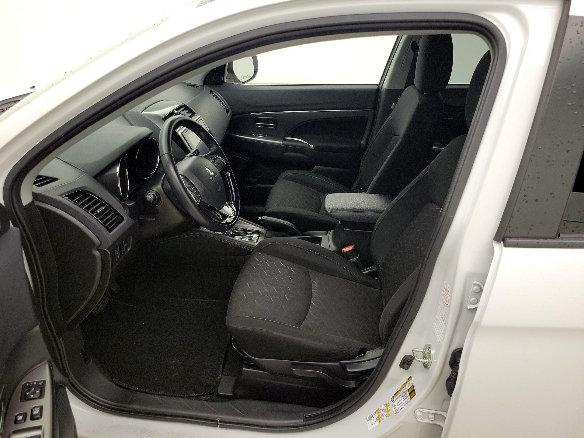 Thumbnail: 2021 Mitsubishi Outlander Sport - 11